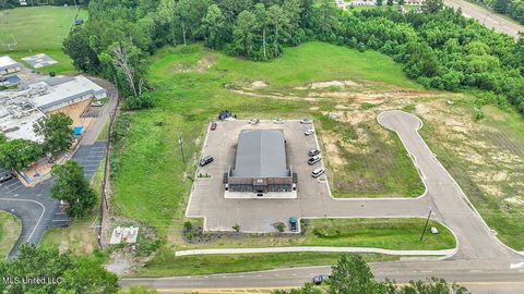 Vacant Land For Sale - 00001 E Northside Drive<br/> Hinds County, Clinton, MS 39056