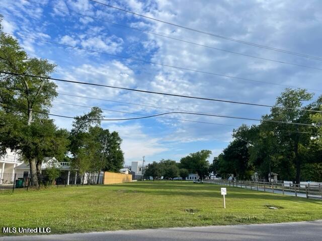746 E 2nd Street, Pass Christian, Mississippi image 1