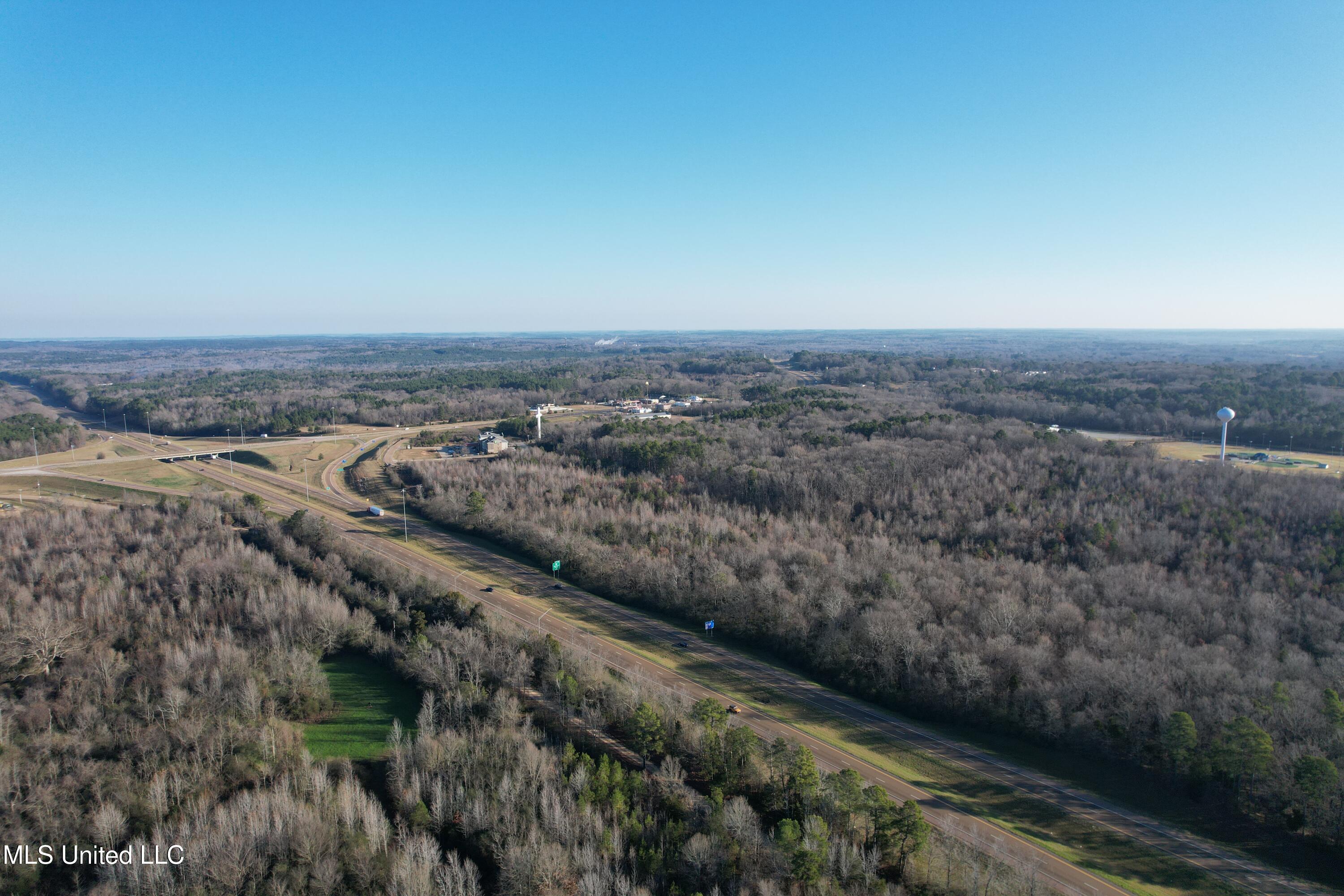 50 Se Frontage Rd, Winona, Mississippi image 1