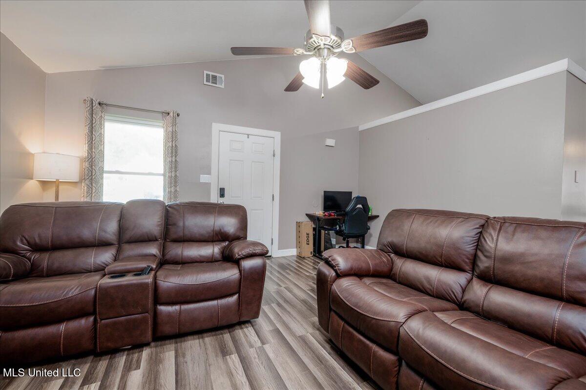 1120 Wilson Ridge, Lake Cormorant, Mississippi image 4