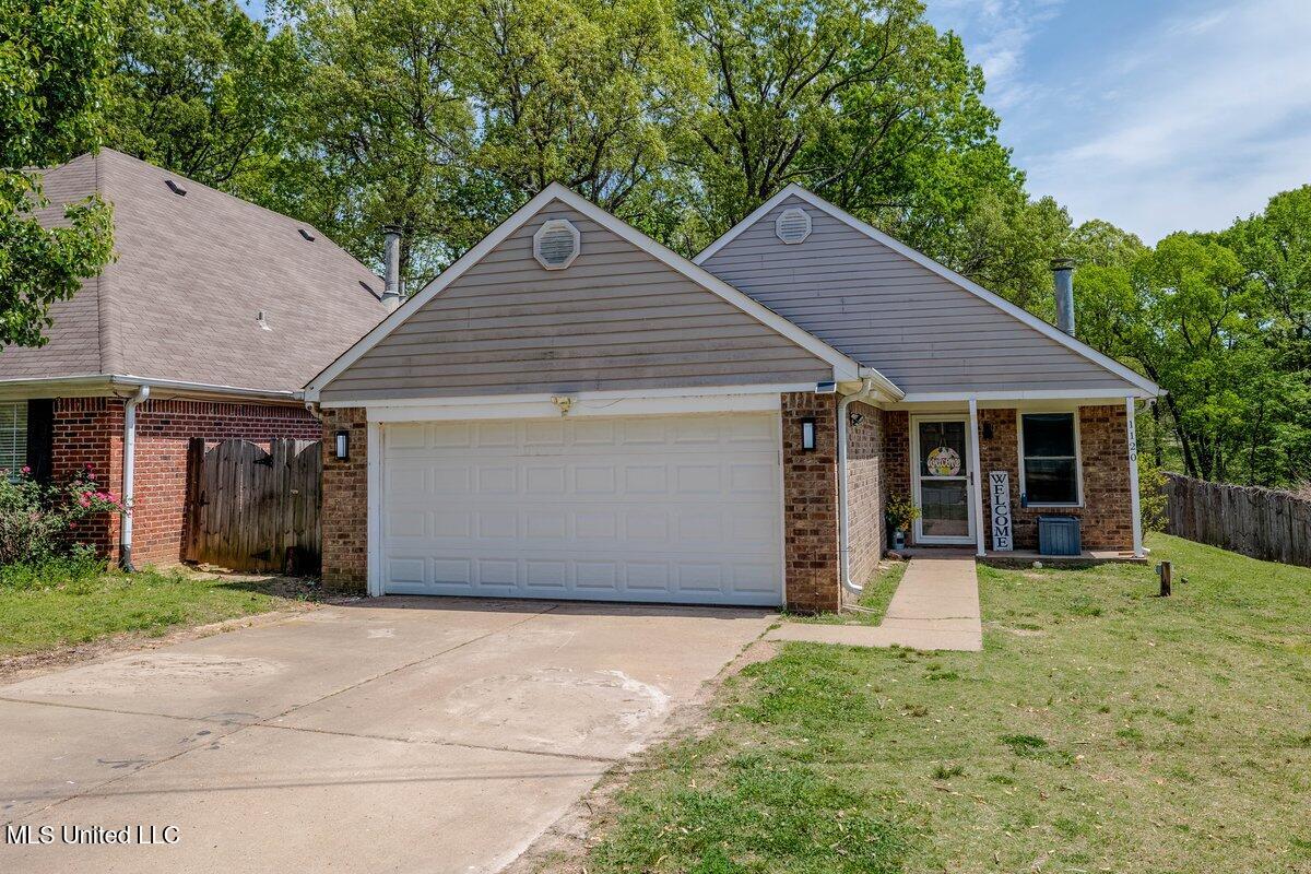 1120 Wilson Ridge, Lake Cormorant, Mississippi image 2
