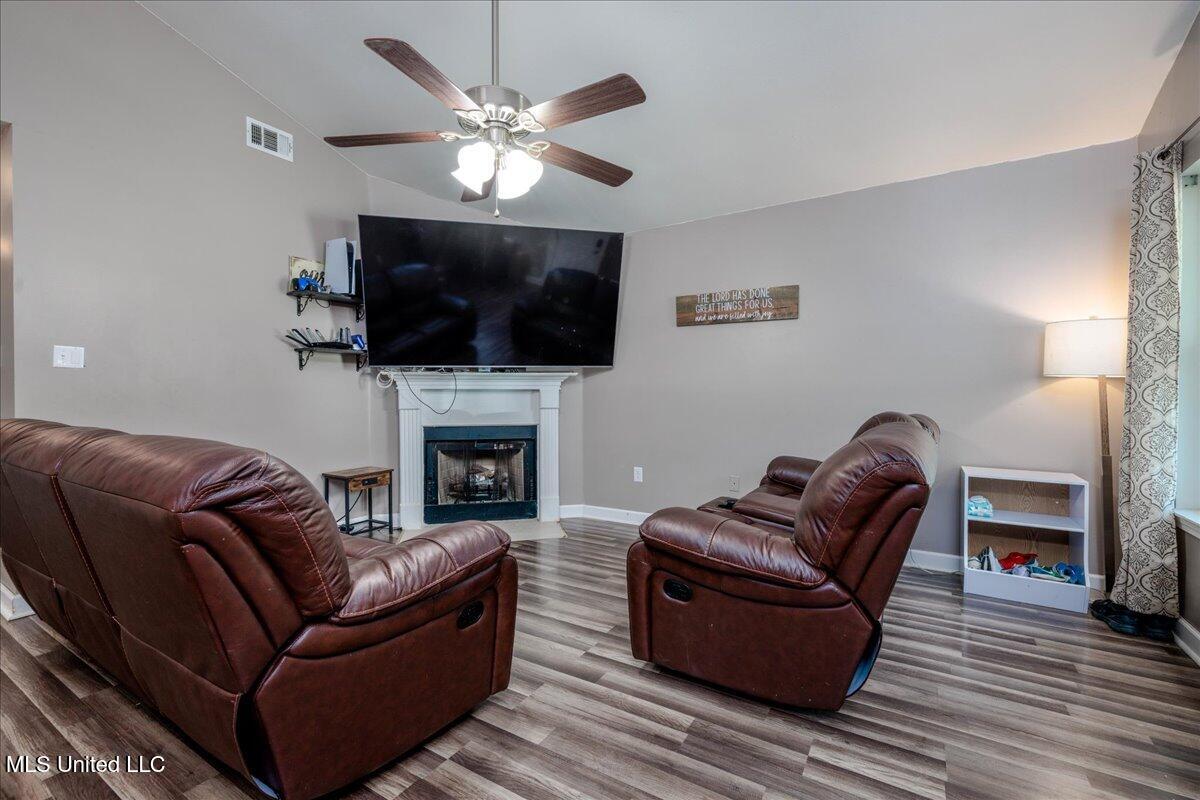 1120 Wilson Ridge, Lake Cormorant, Mississippi image 6