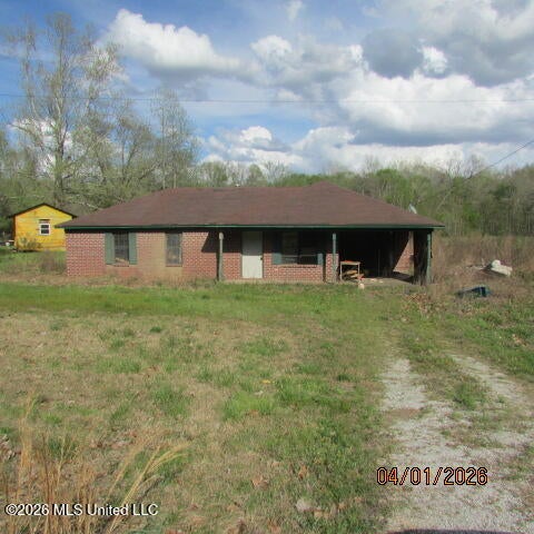 Homes For Sale - 5737 S Old Highway 7<br/> Waterford, MS 38685