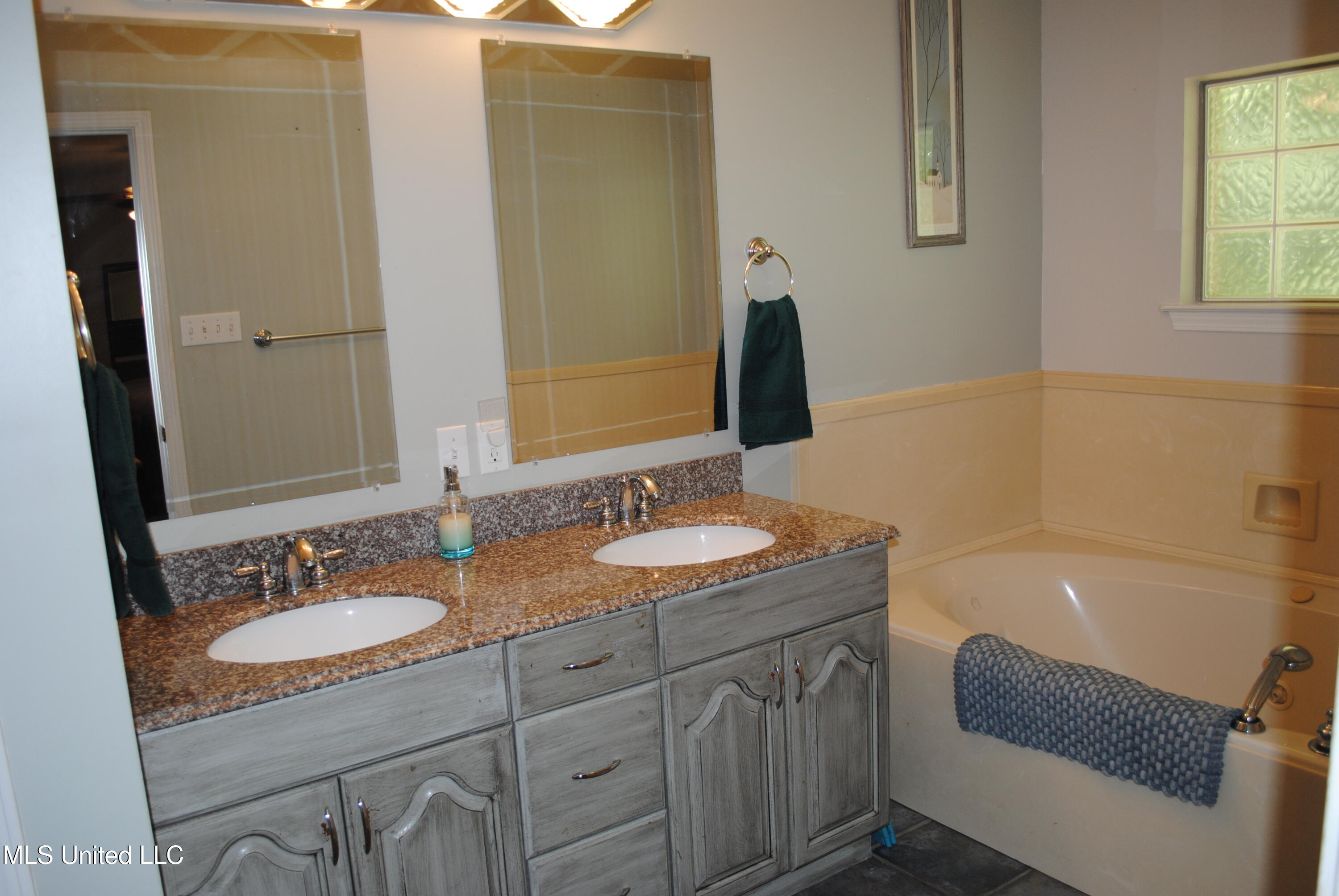 181 Brady Drive, Biloxi, Mississippi image 23