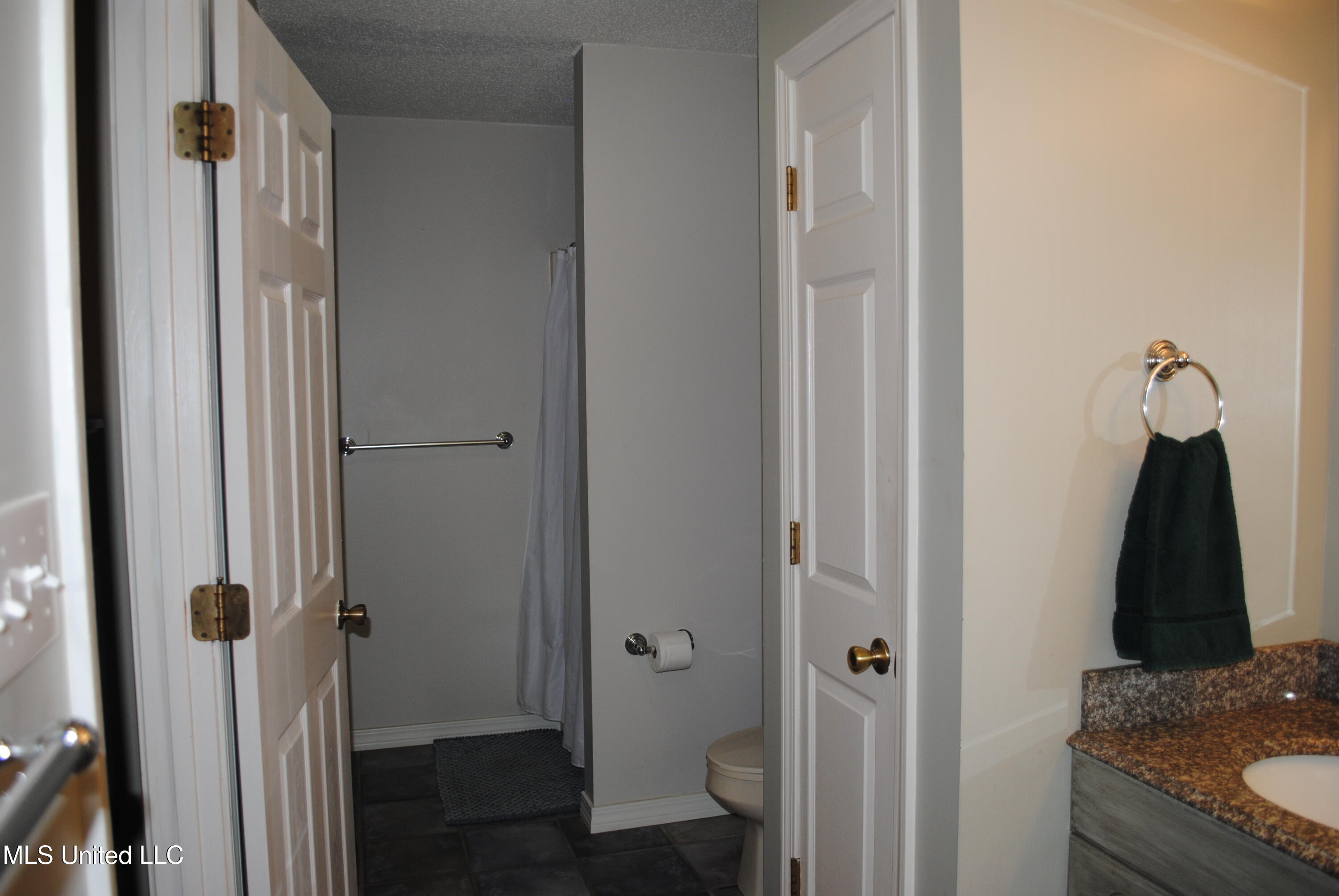 181 Brady Drive, Biloxi, Mississippi image 24