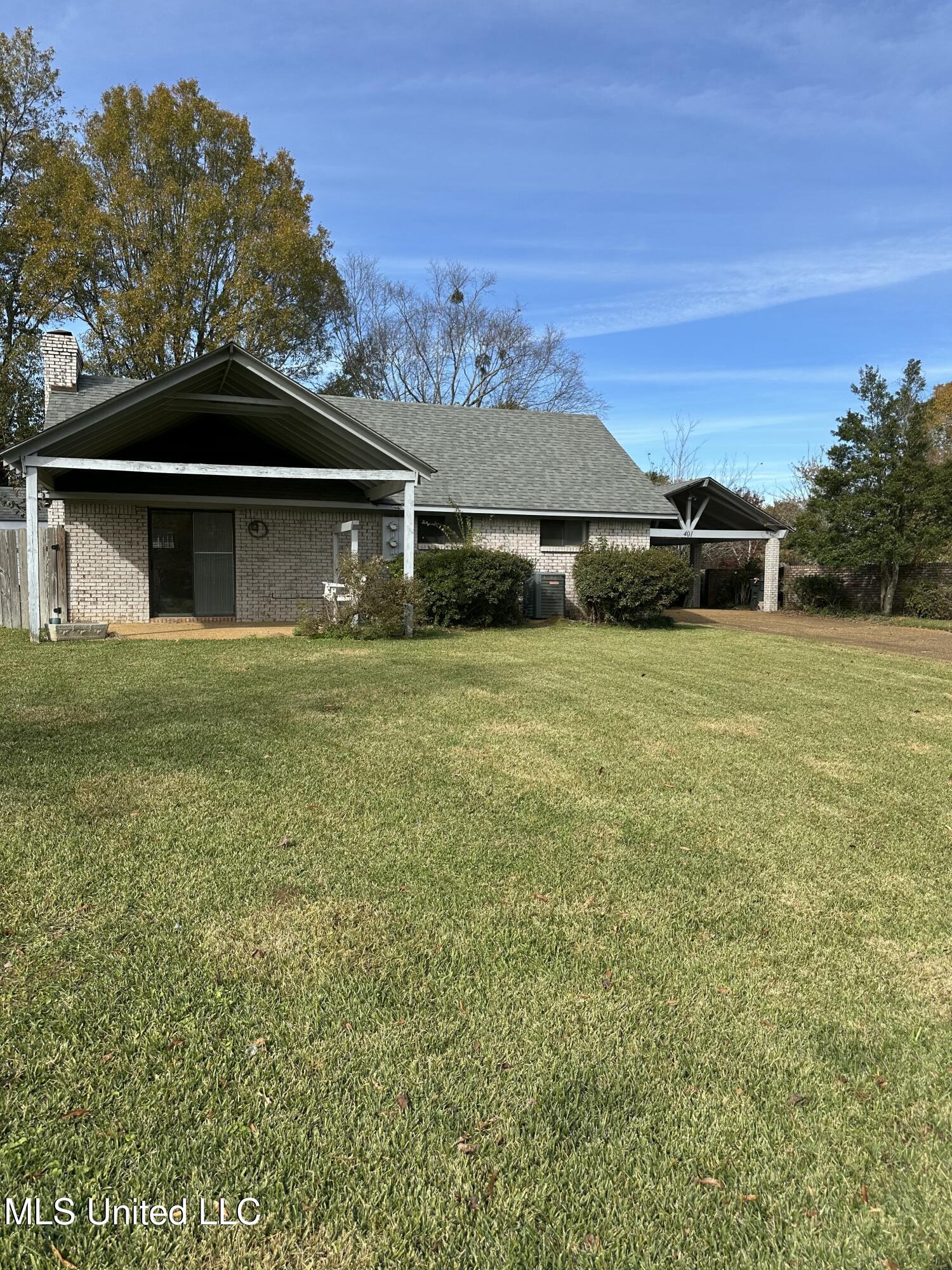 401 Spike Ridge, Canton, Mississippi image 2