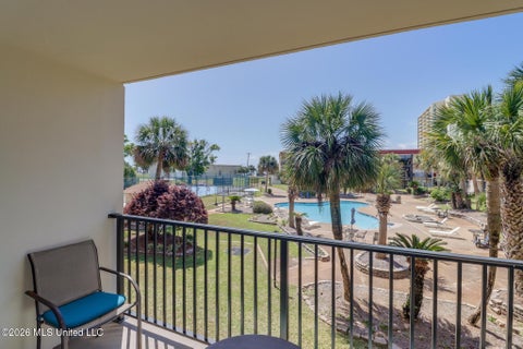Condo For Sale - 2046 Beach Boulevard<br/> Biloxi, MS 39531