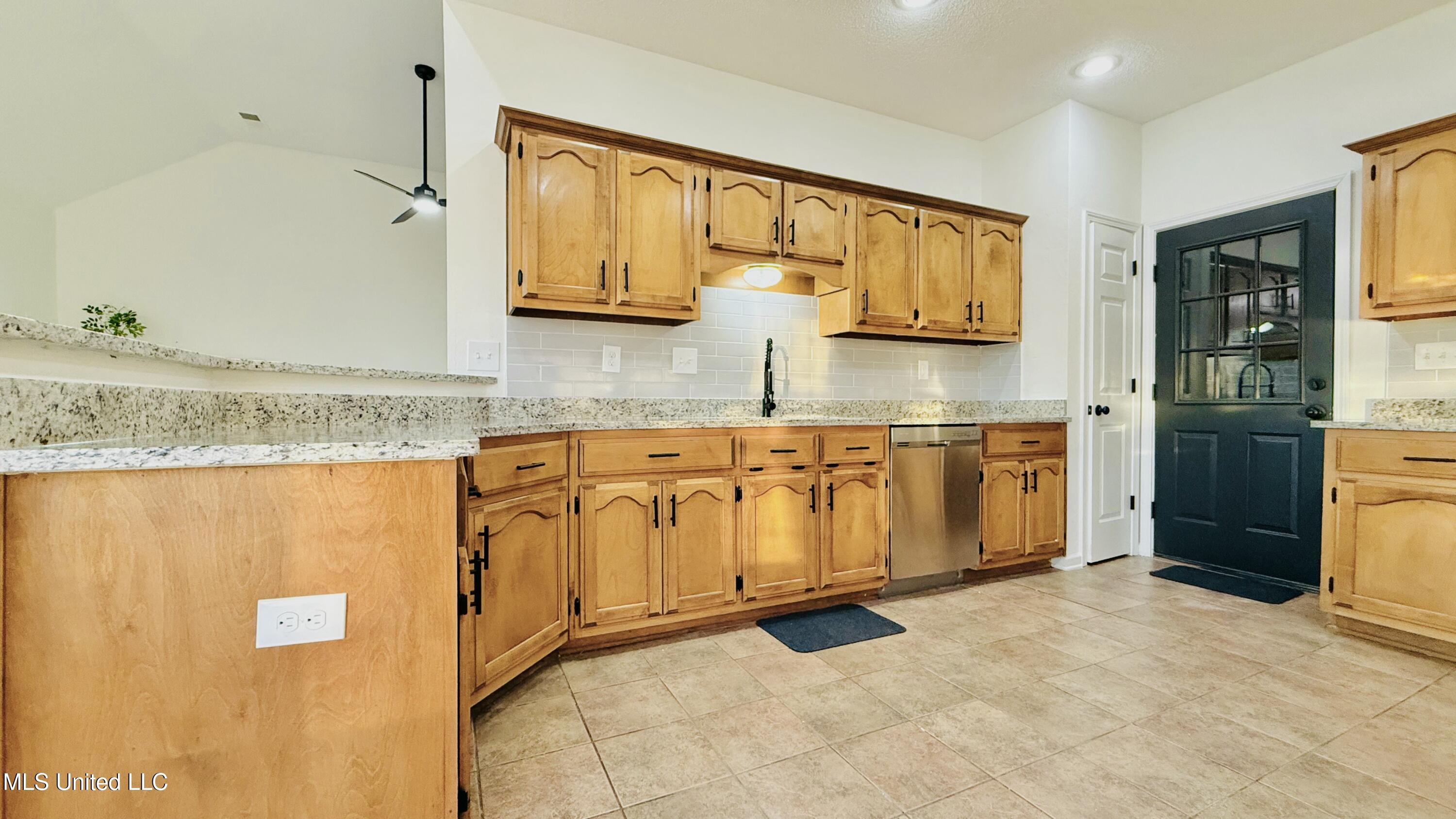 9897 Conrad Dr Drive, Olive Branch, Mississippi image 12
