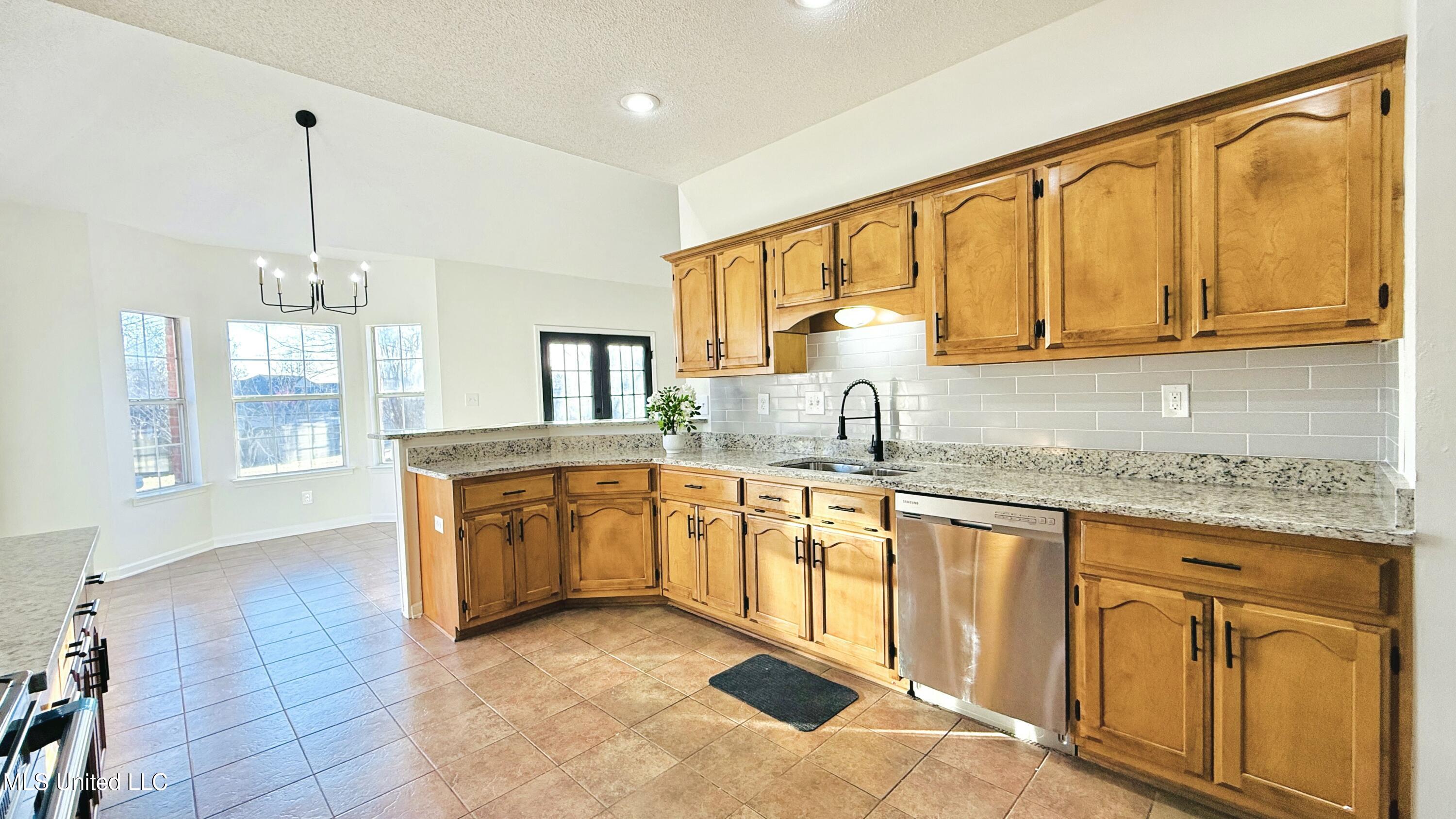 9897 Conrad Dr Drive, Olive Branch, Mississippi image 8