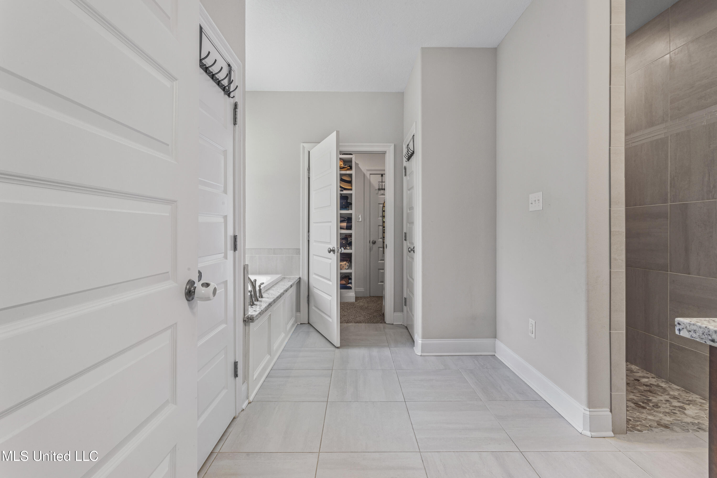 5705 Via Toscana, Ocean Springs, Mississippi image 24