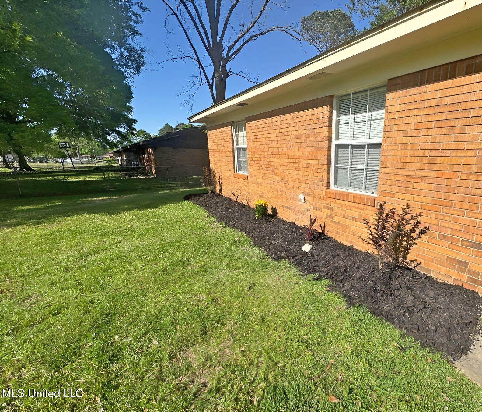 103 Pacific Circle, Crystal Springs, Mississippi image 2