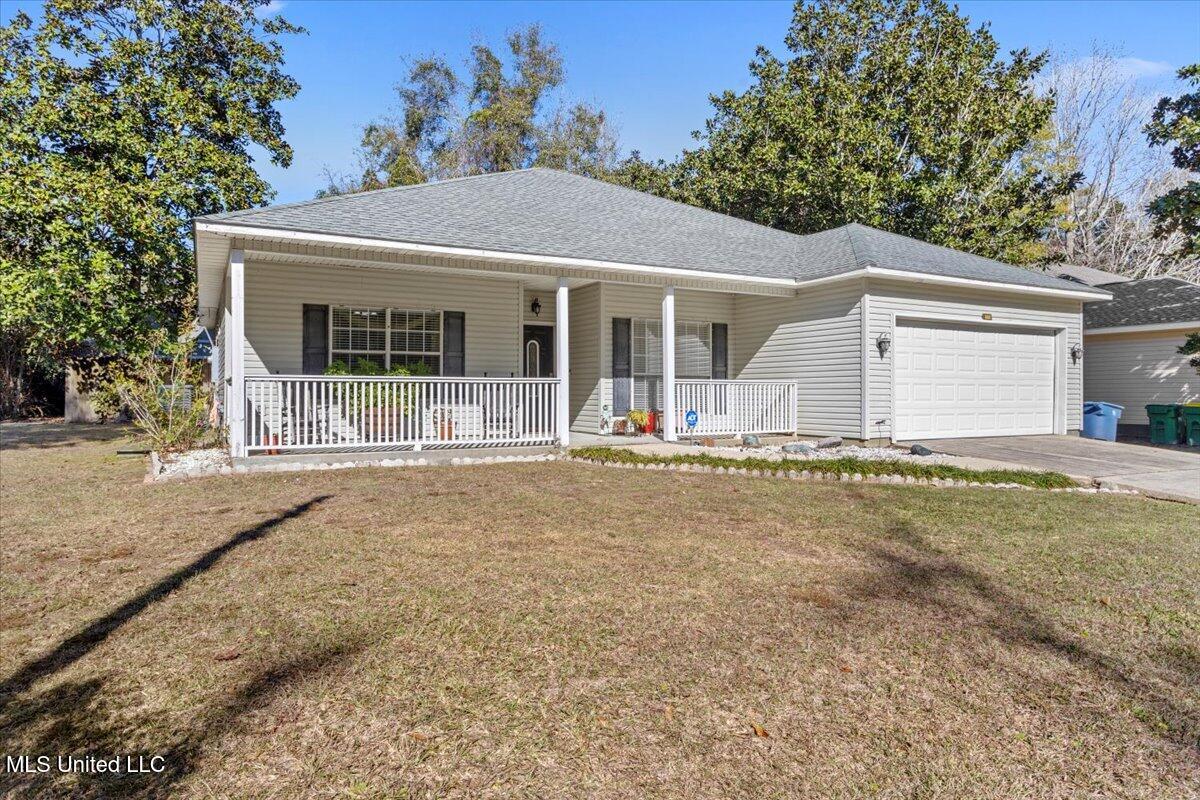 9512 Live Oak Avenue, Ocean Springs, Mississippi image 2