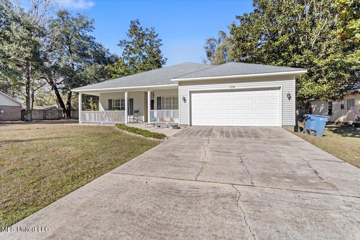 9512 Live Oak Avenue, Ocean Springs, Mississippi image 3