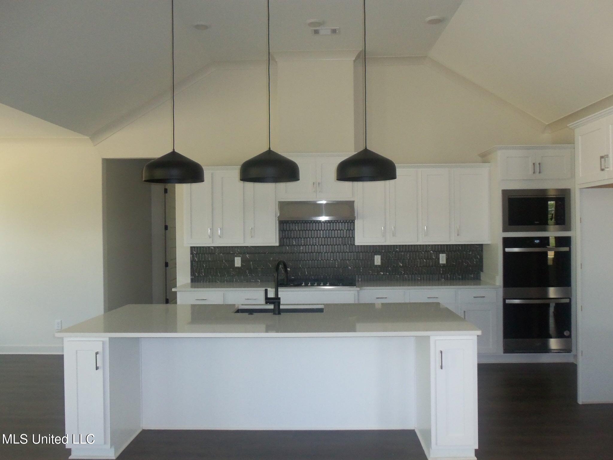 3368 Blooming Grove Road, Olive Branch, Mississippi image 11