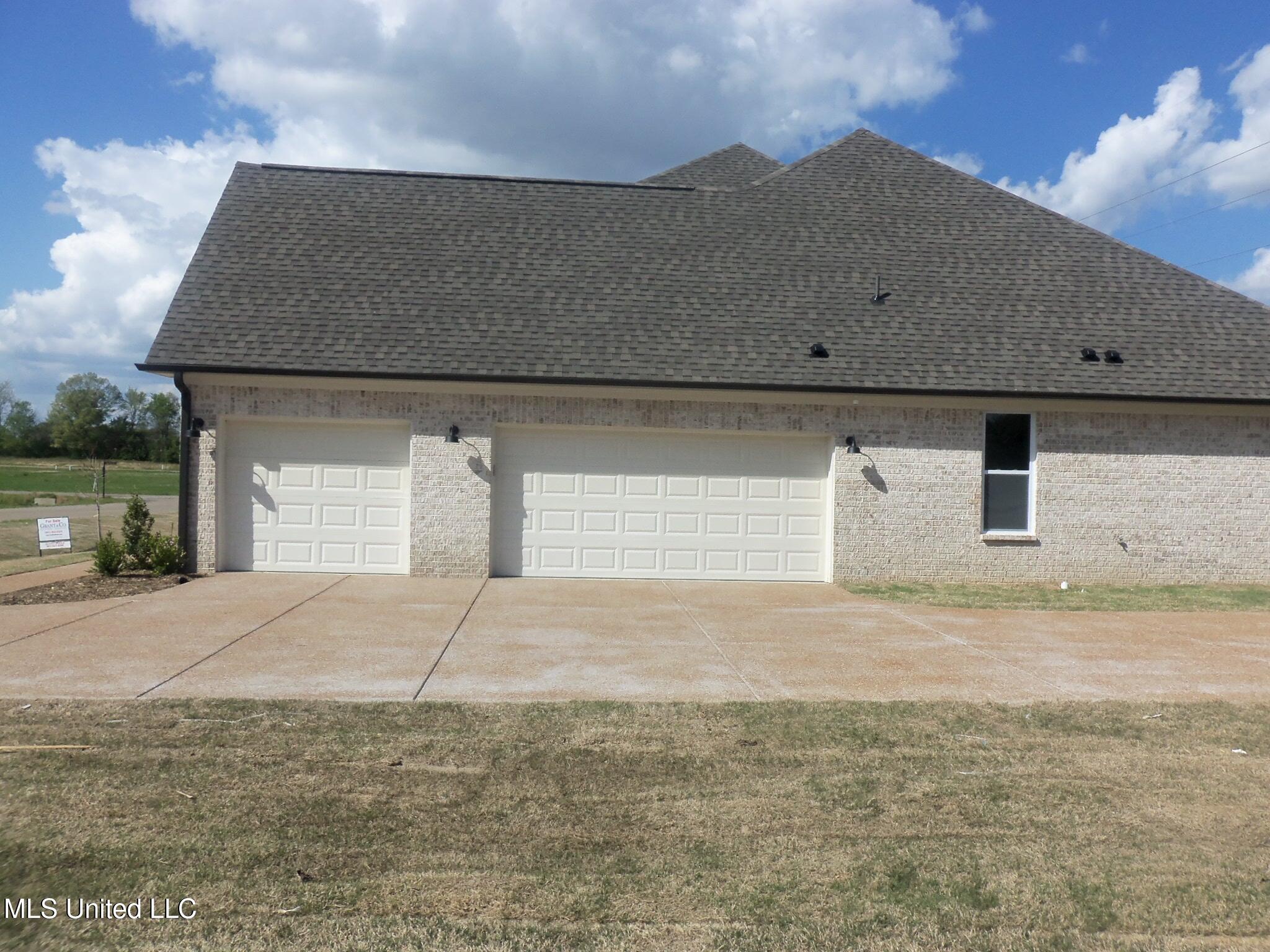3368 Blooming Grove Road, Olive Branch, Mississippi image 3