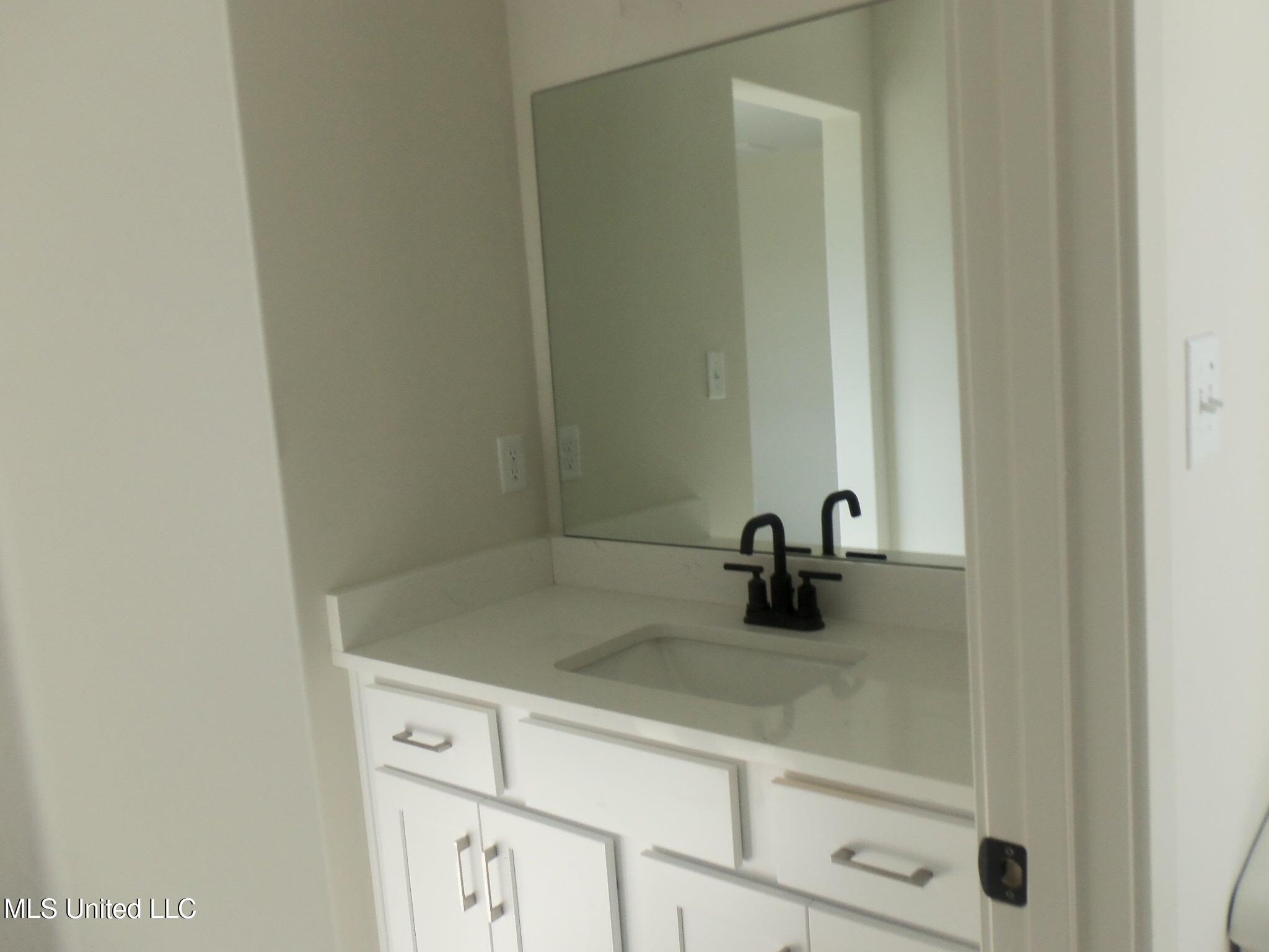 3368 Blooming Grove Road, Olive Branch, Mississippi image 34