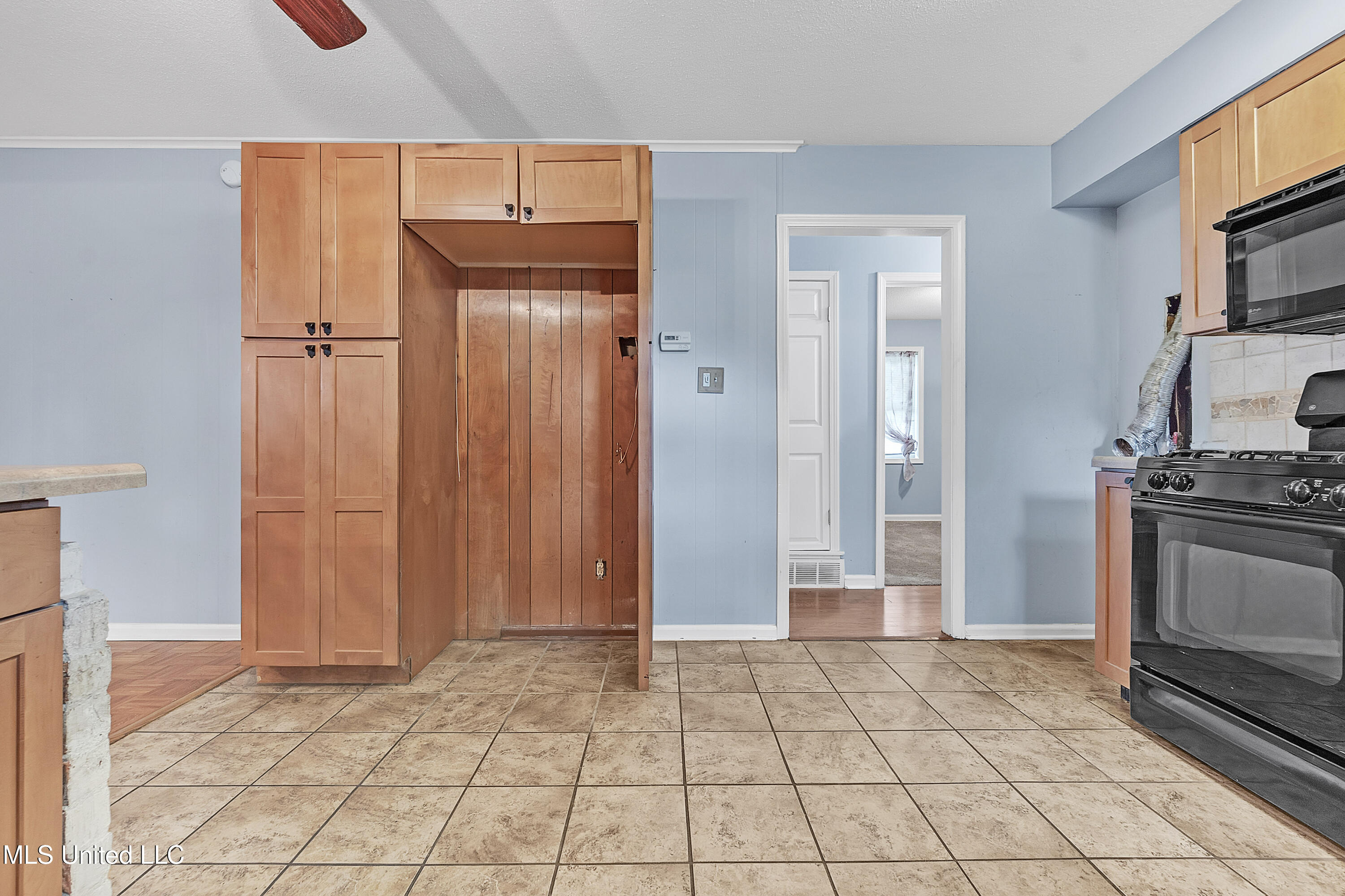 6830 Embassy Circle, Horn Lake, Mississippi image 14