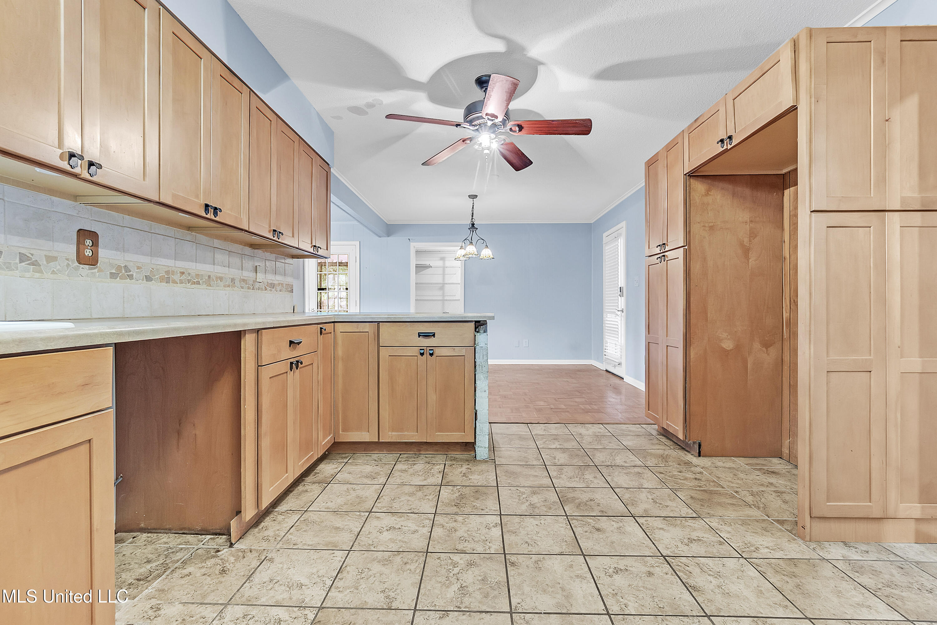 6830 Embassy Circle, Horn Lake, Mississippi image 13