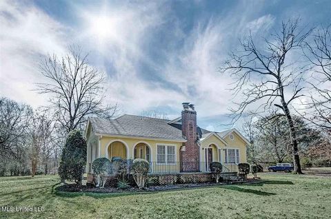 Homes For Sale - 3521 Mcfarland Road<br/> Raymond, MS 39154