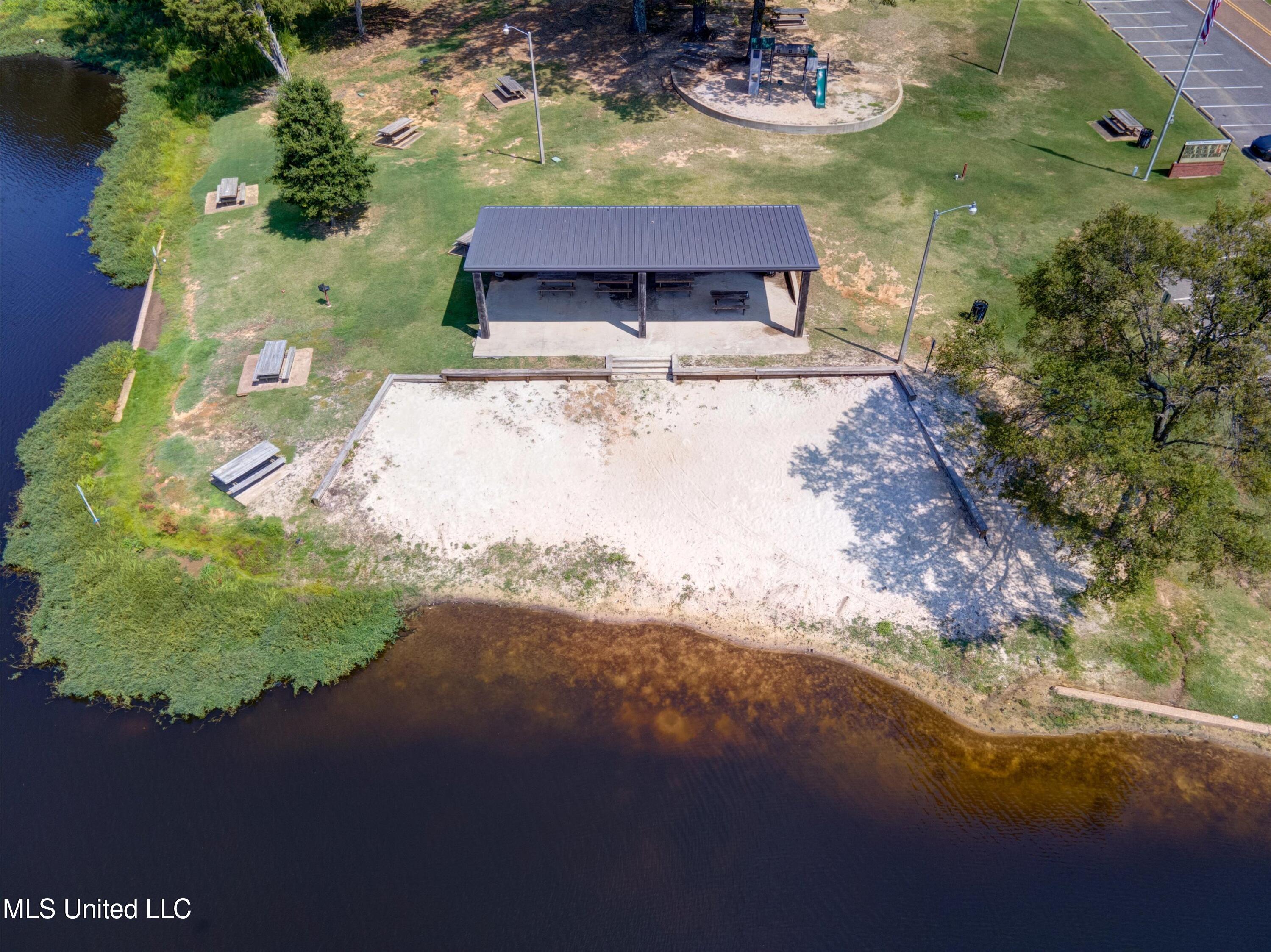 2290 Tahoe Cove, Nesbit, Mississippi image 40