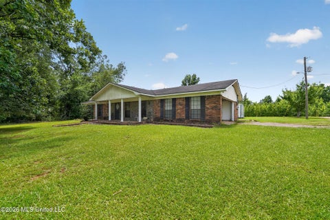 Homes For Sale - 681 Pickens-garnett Road<br/> Holmes County, Pickens, MS 39146
