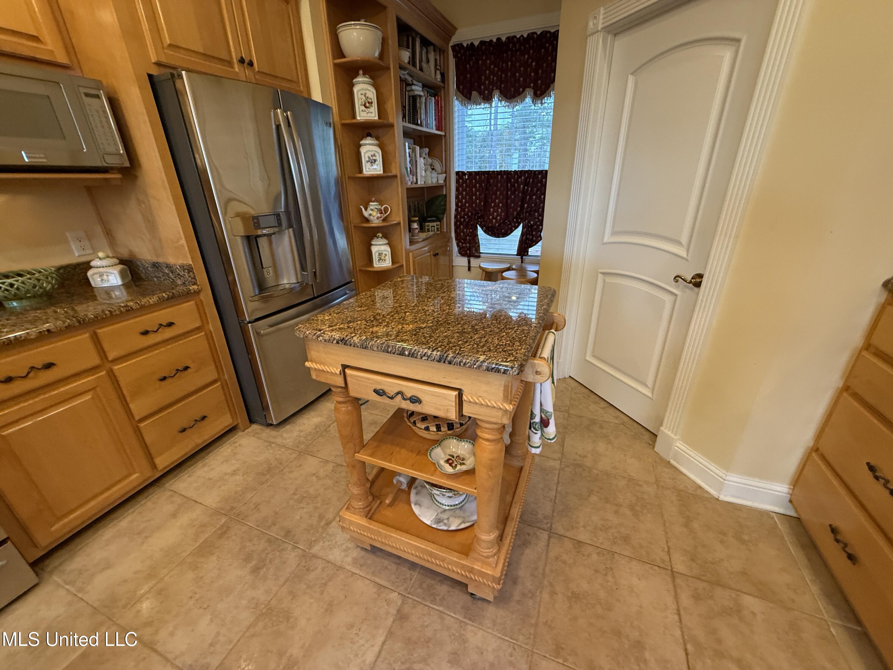 6301 Mary Mahoney Drive, Ocean Springs, Mississippi image 37