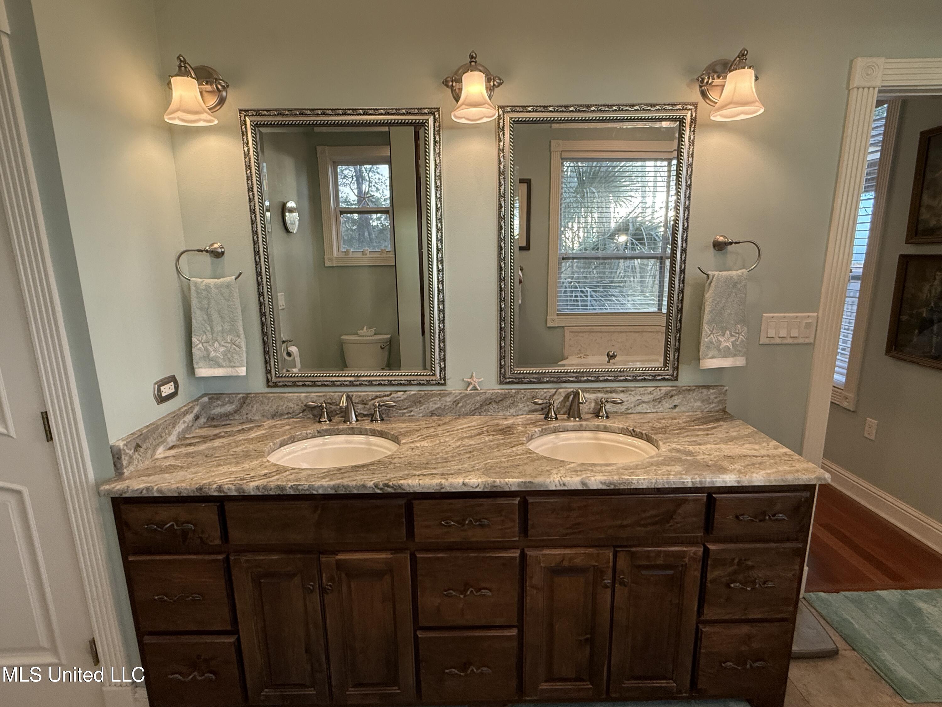 6301 Mary Mahoney Drive, Ocean Springs, Mississippi image 44