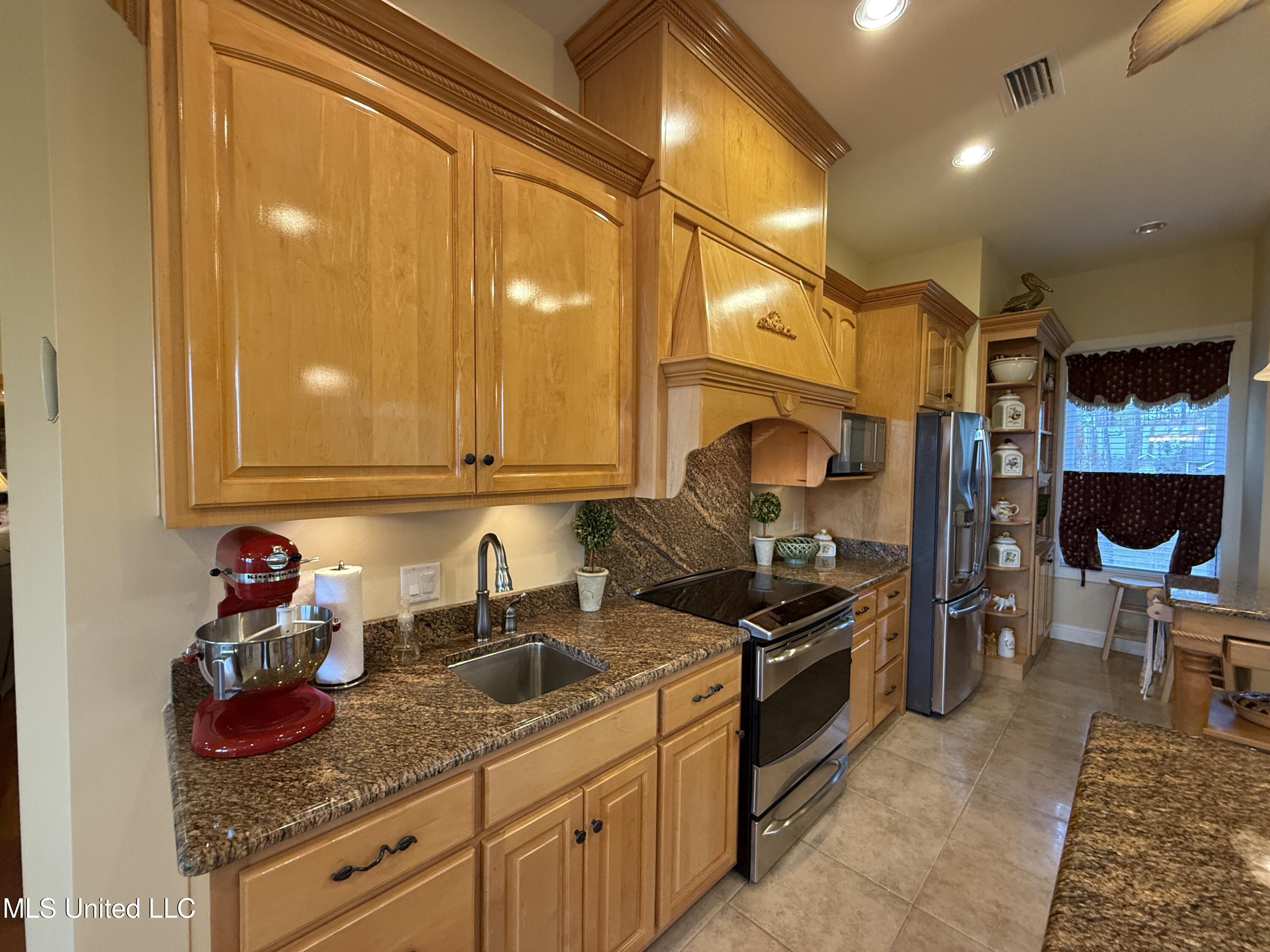 6301 Mary Mahoney Drive, Ocean Springs, Mississippi image 41