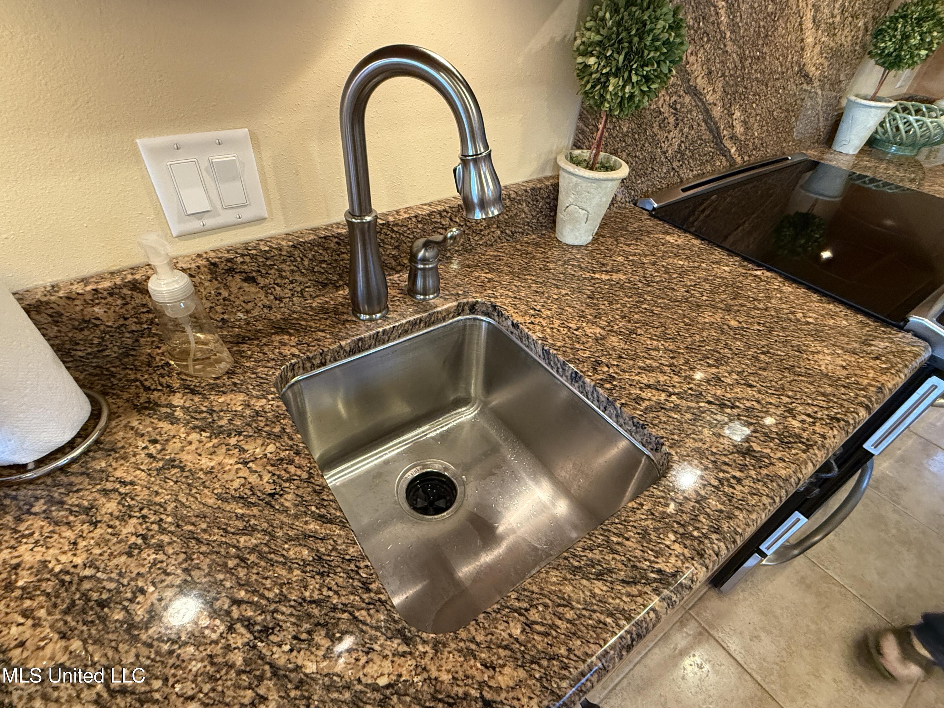 6301 Mary Mahoney Drive, Ocean Springs, Mississippi image 30