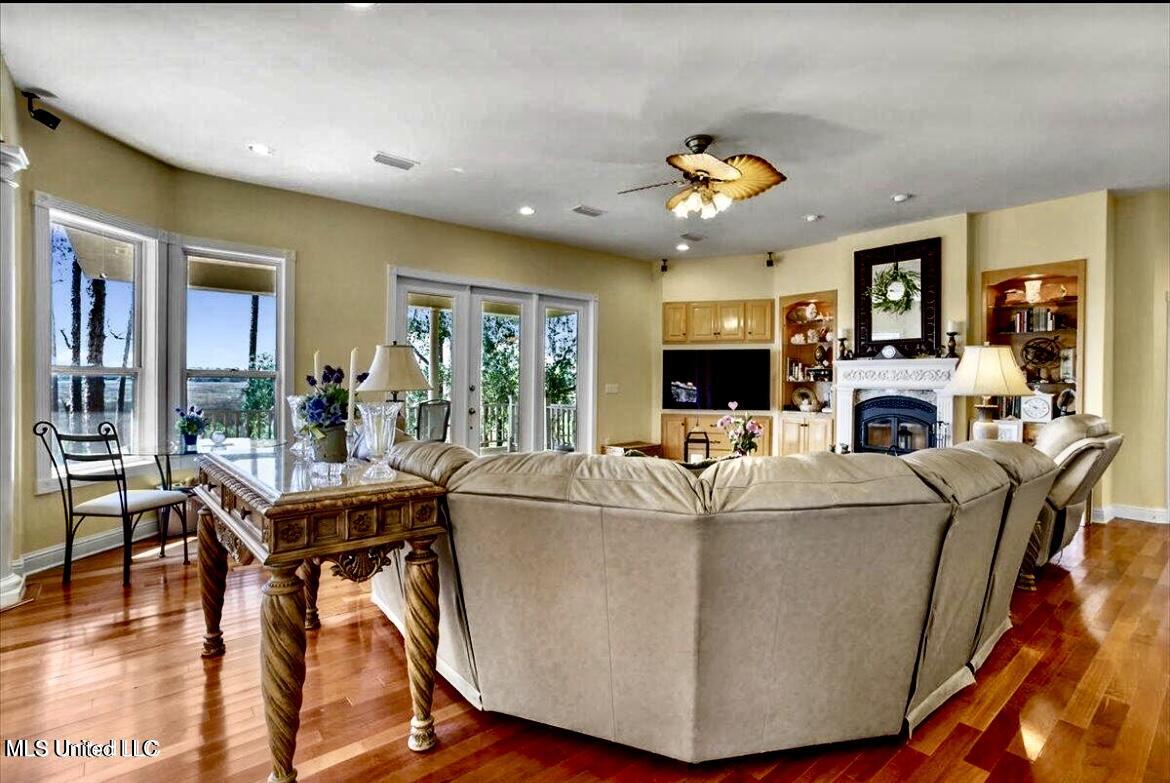 6301 Mary Mahoney Drive, Ocean Springs, Mississippi image 24