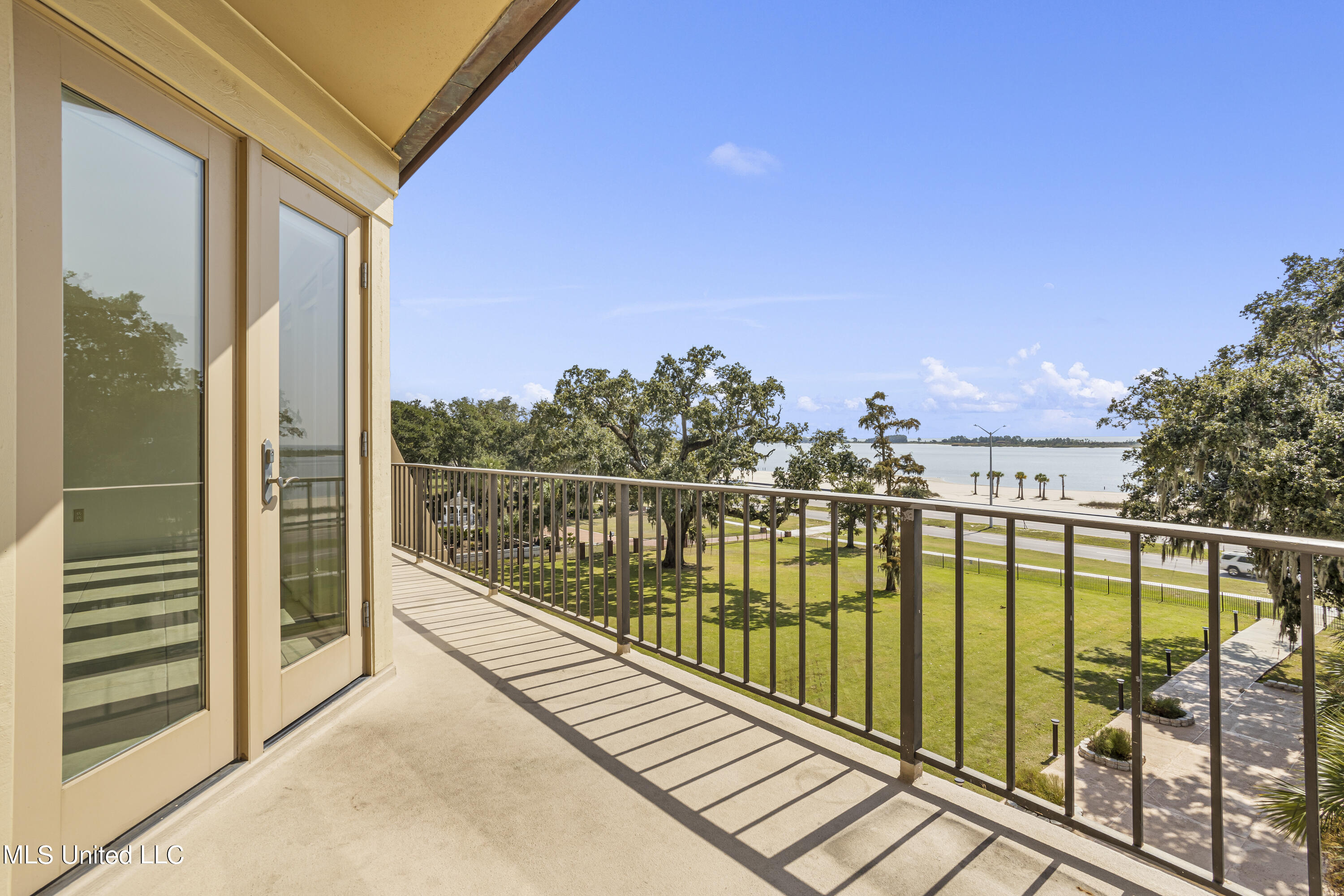 520 Beach Boulevard #404, Biloxi, Mississippi image 11