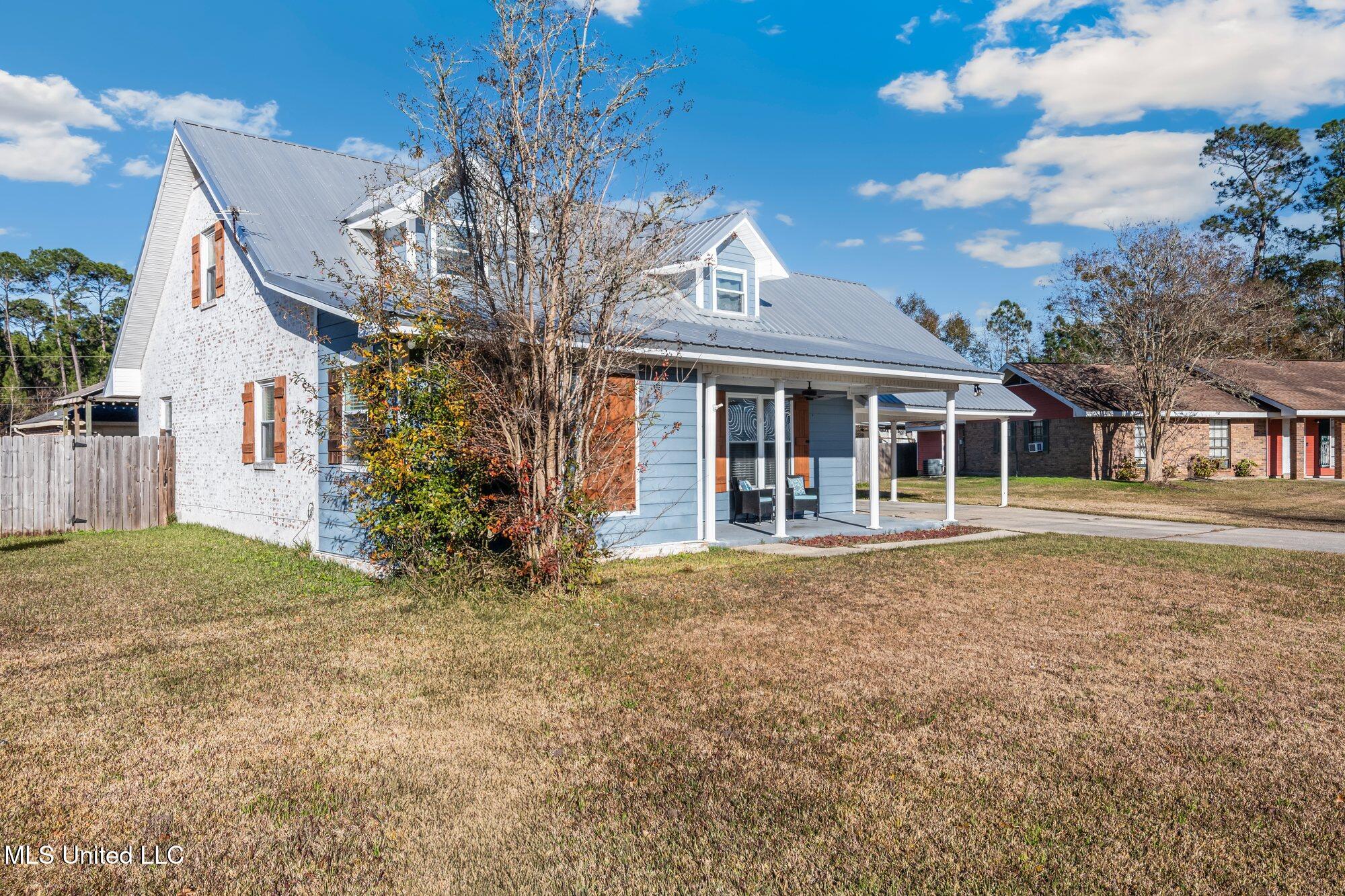 221 Arcola Cove, Bay Saint Louis, Mississippi image 3