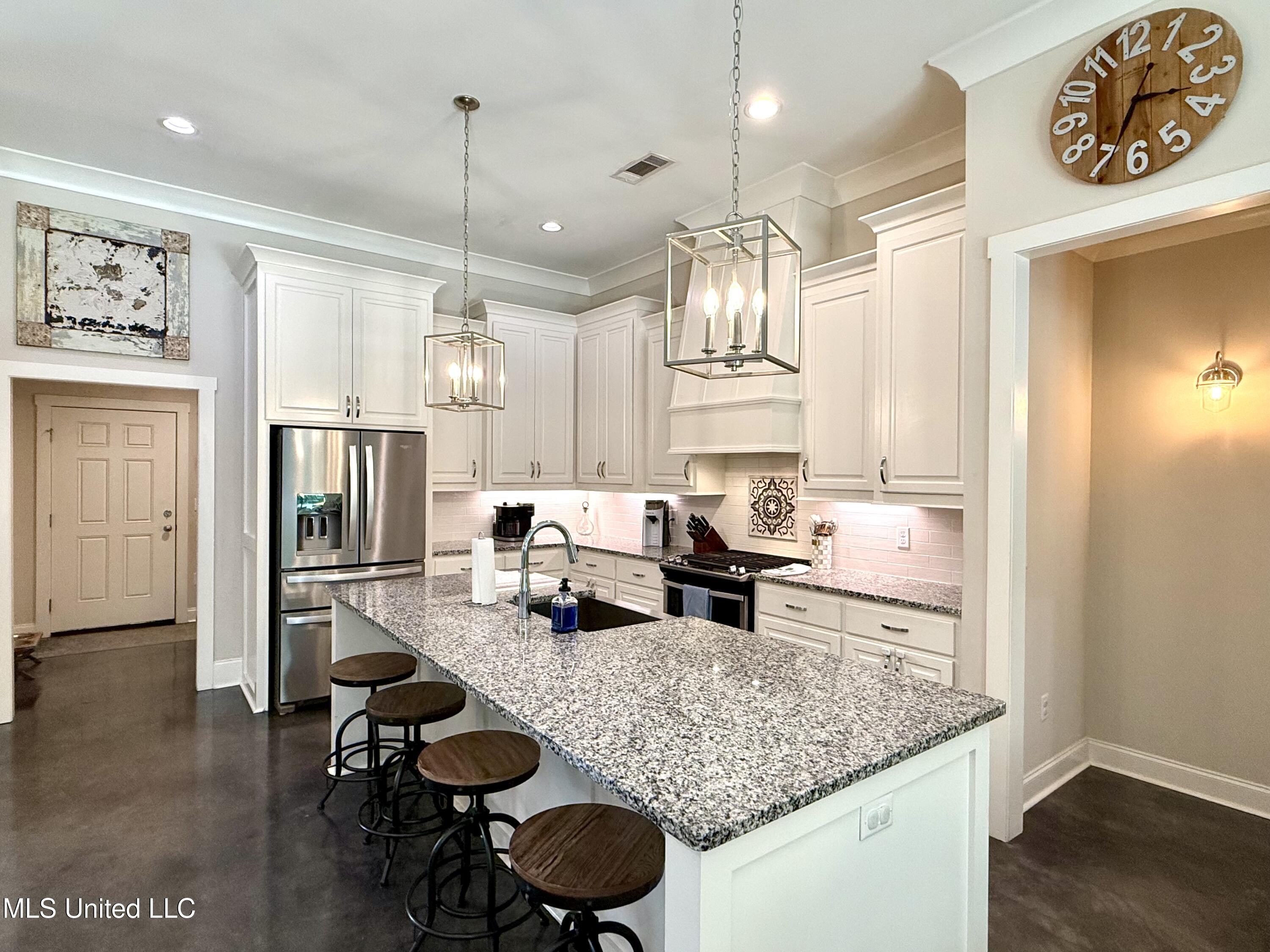 256 Penny Lane, Brandon, Mississippi image 14
