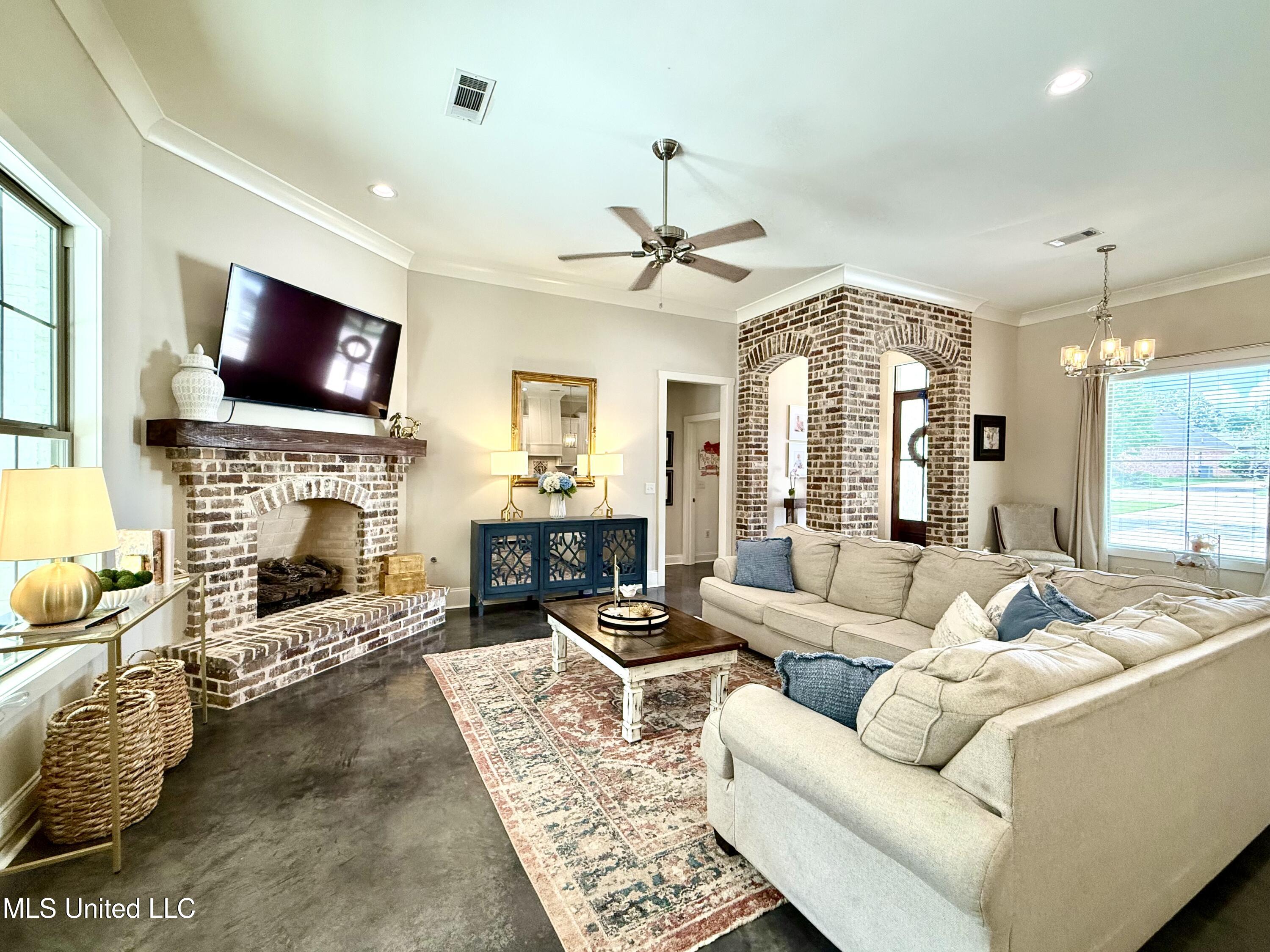 256 Penny Lane, Brandon, Mississippi image 4