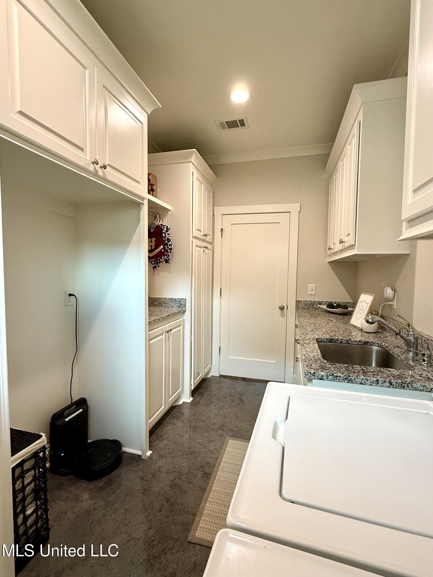 256 Penny Lane, Brandon, Mississippi image 31