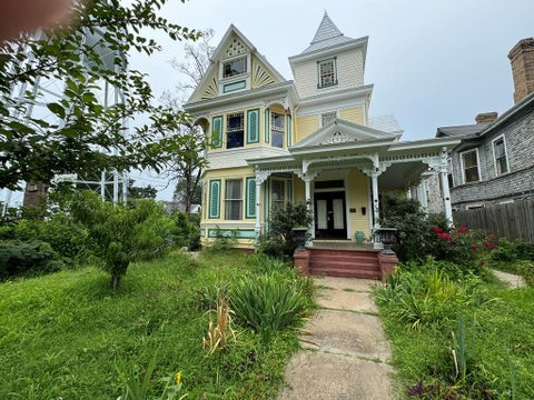 Homes For Sale - 508 N Union Street<br/> Adams County, Natchez, MS 39120