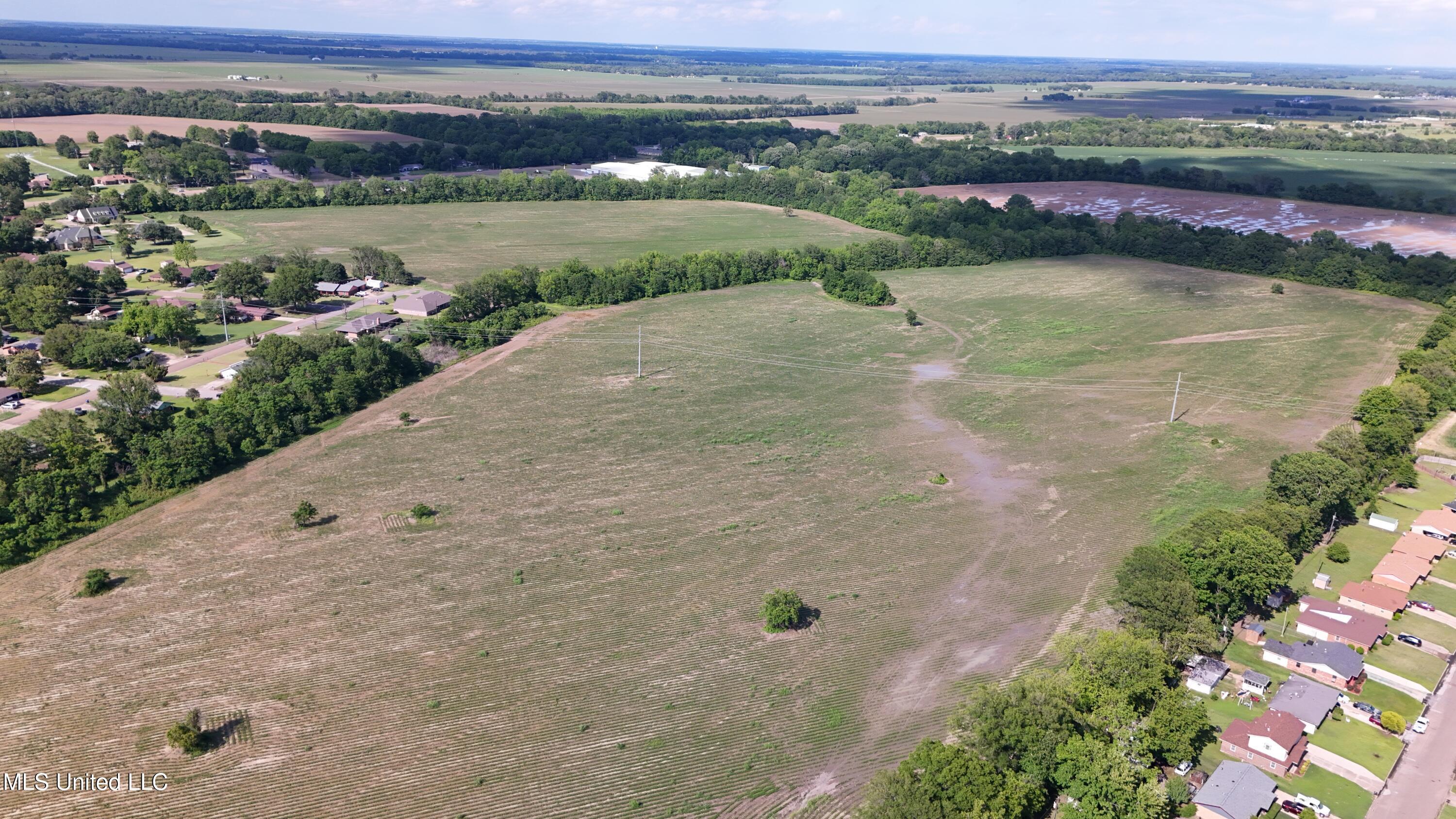 Eastover Drive, Cleveland, Mississippi image 4