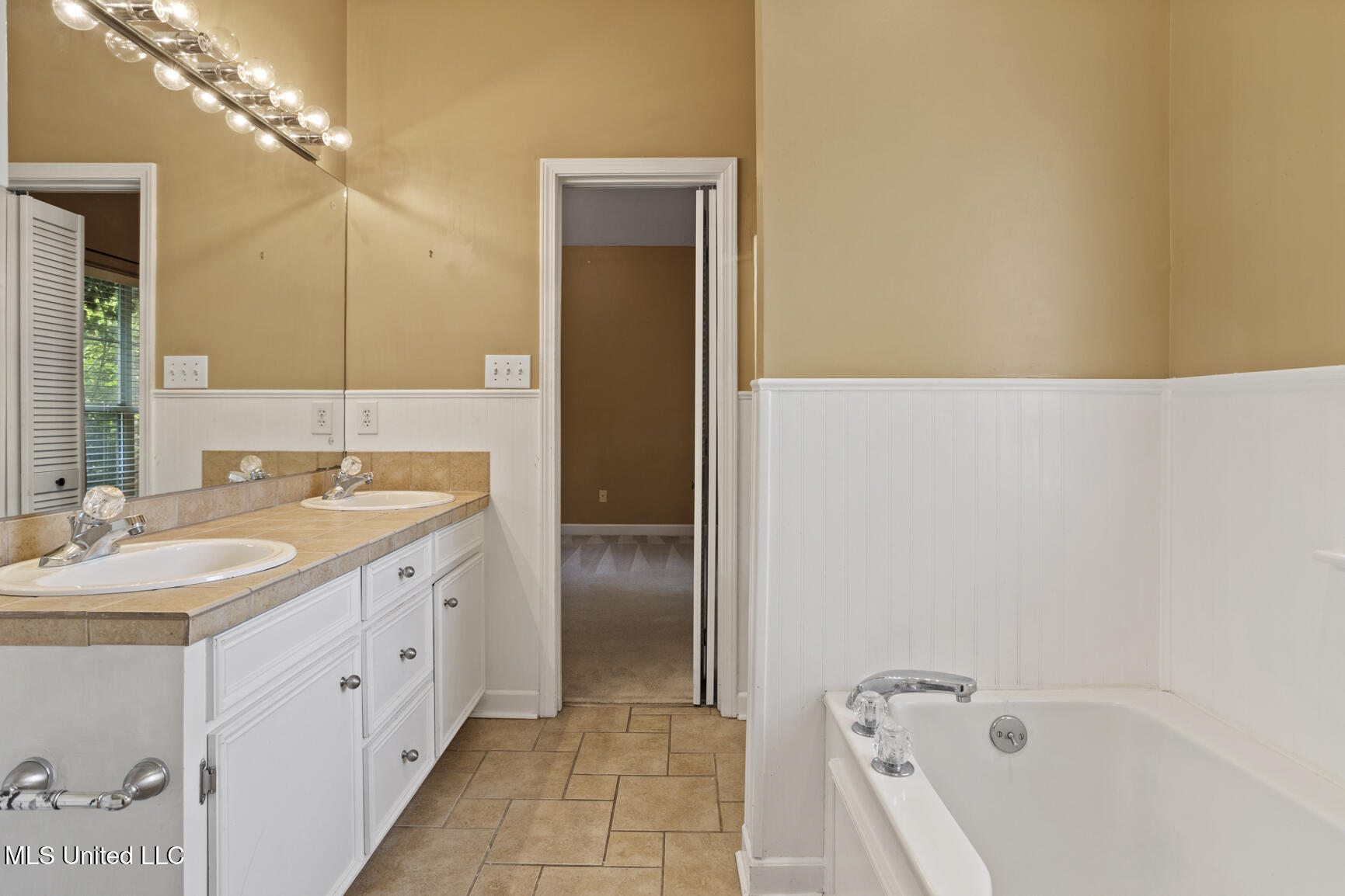 707 Spring Hill Drive, Madison, Mississippi image 23