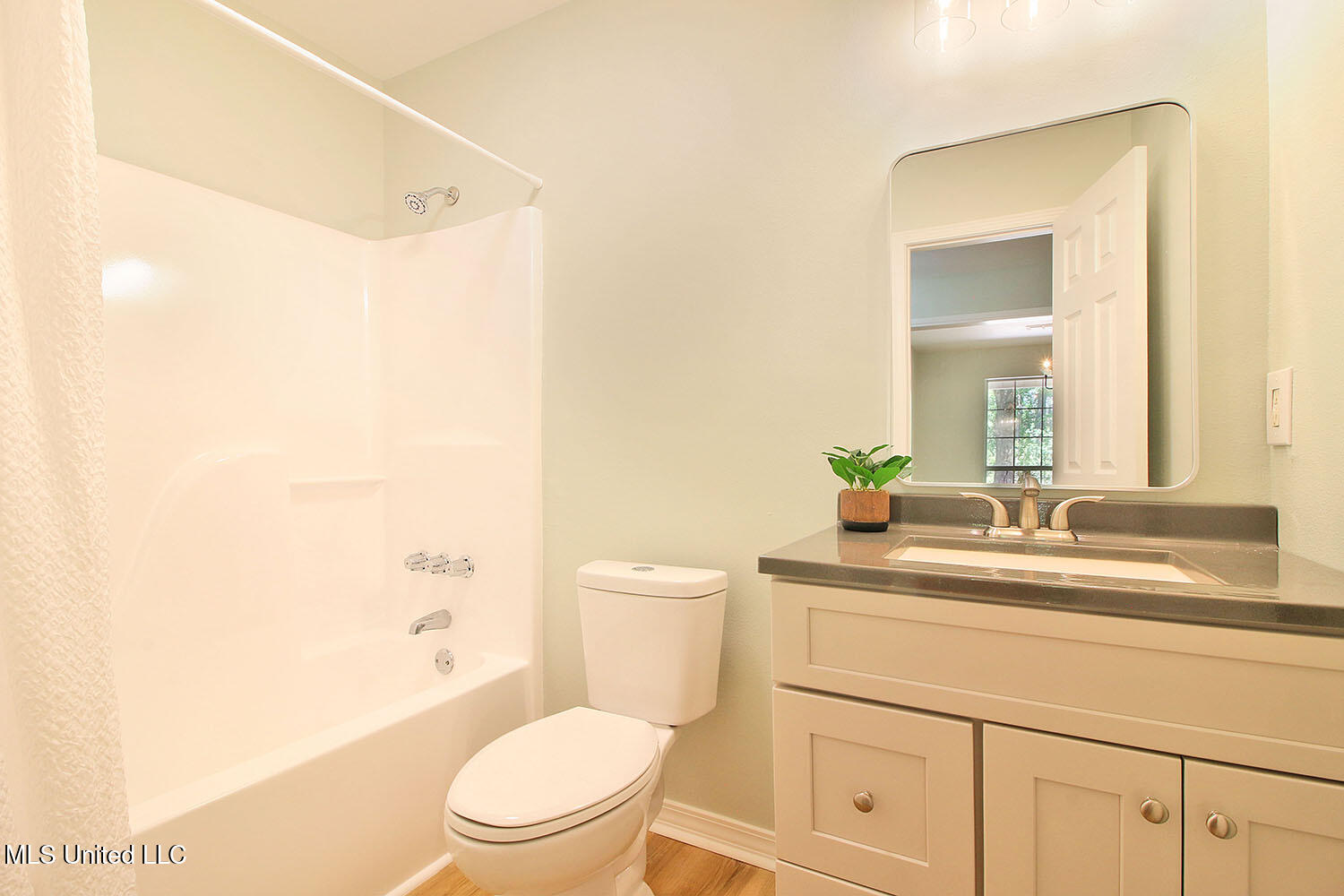 1225 Oak Street, Ocean Springs, Mississippi image 20