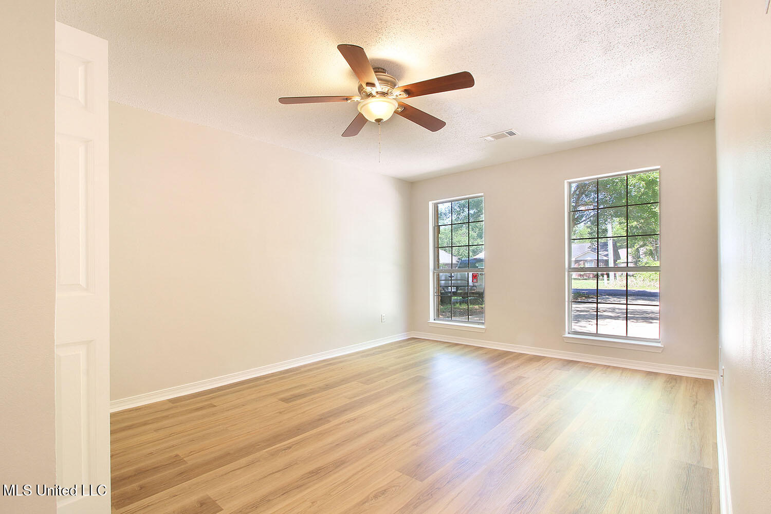1225 Oak Street, Ocean Springs, Mississippi image 7