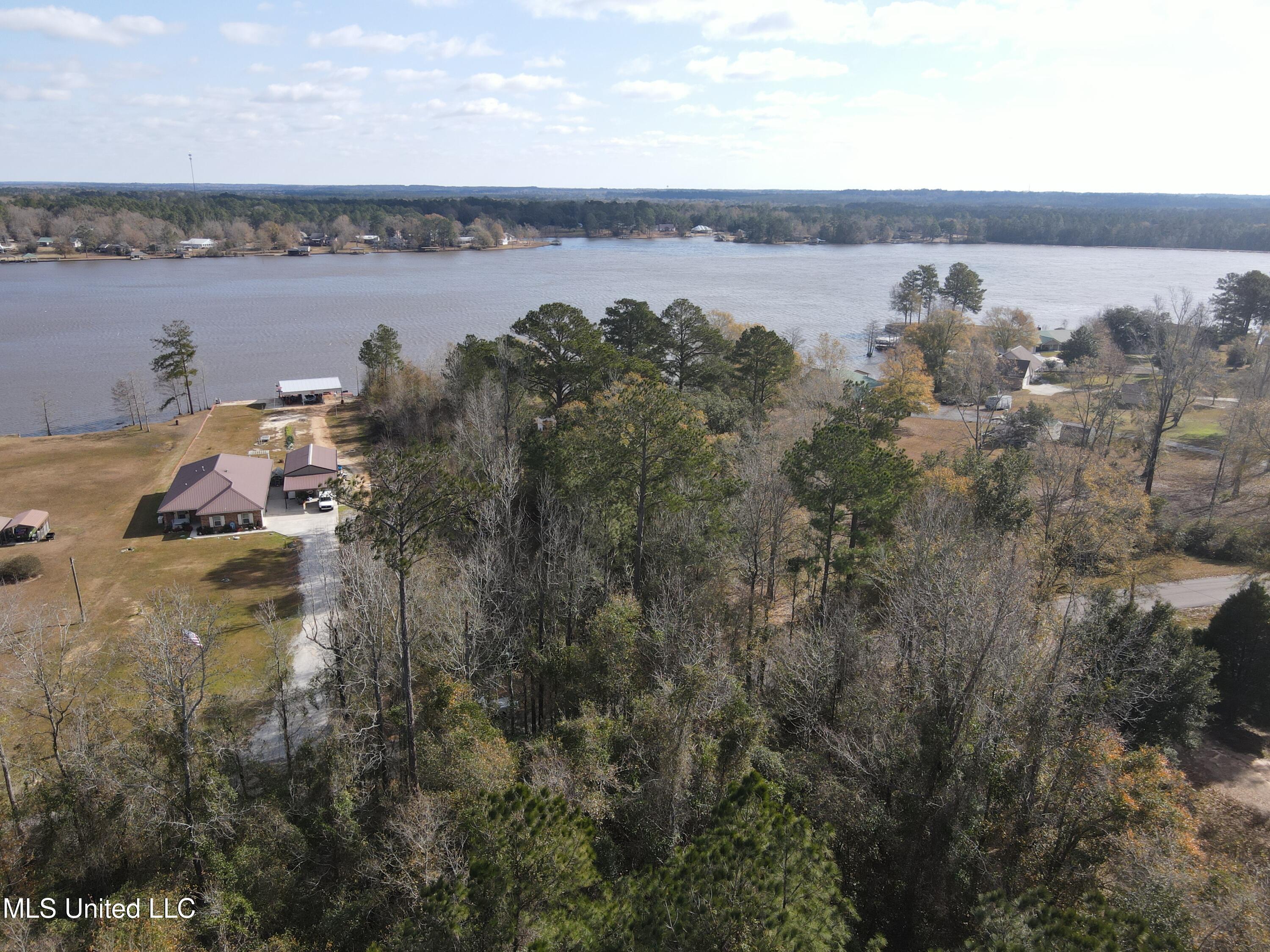 70 Bucaneer Circle, Carriere, Mississippi image 2