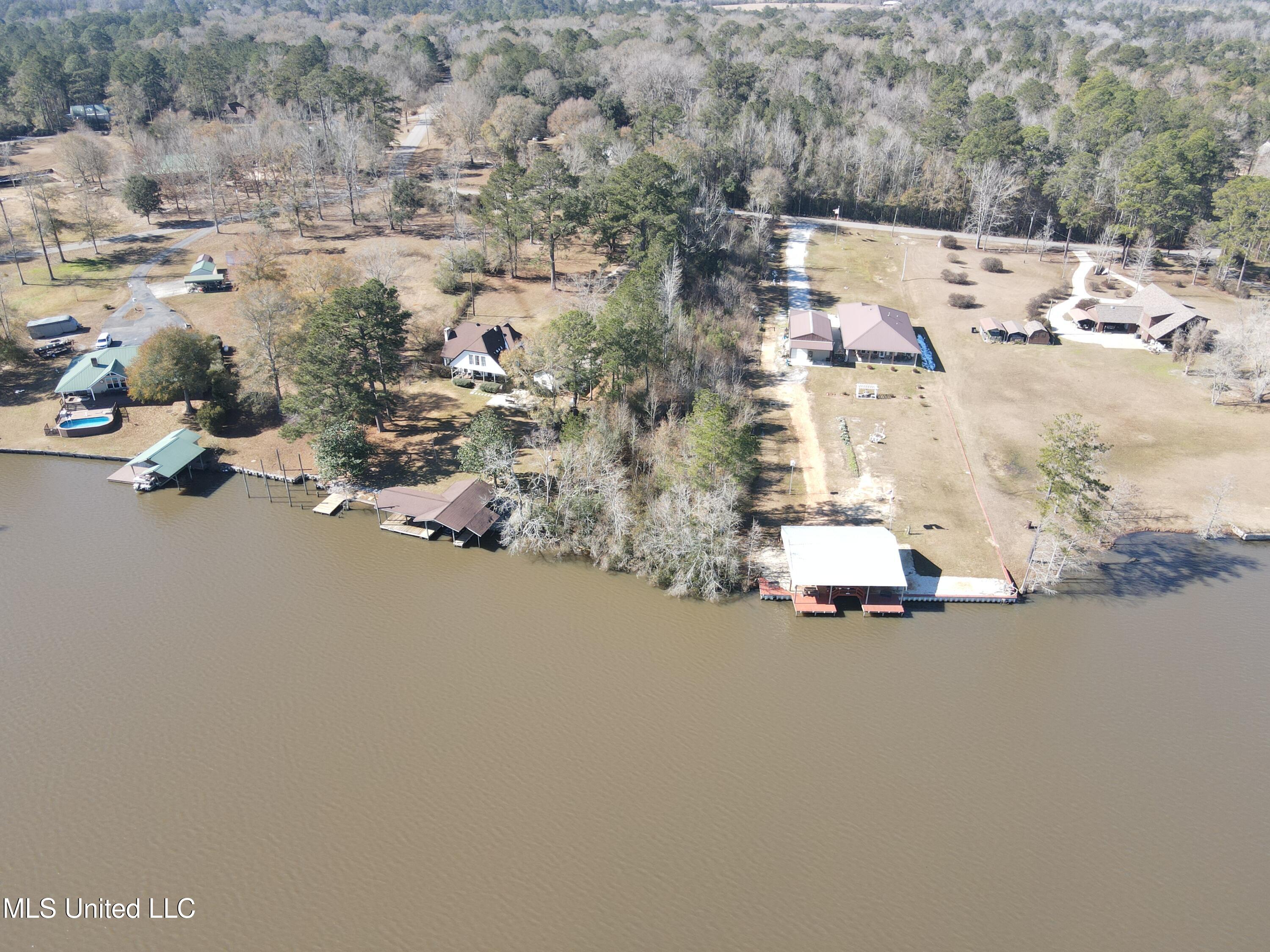 70 Bucaneer Circle, Carriere, Mississippi image 4