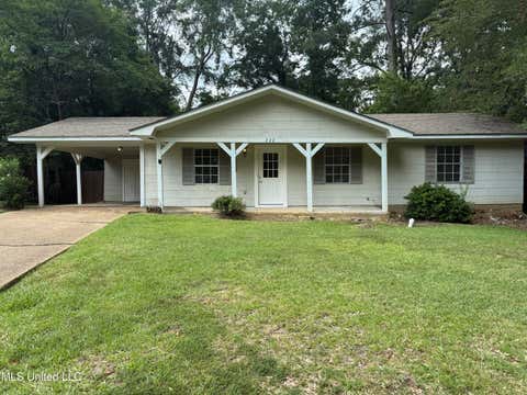 Homes For Sale - 222 Cherry Circle<br/> Ridgeland, MS 39157