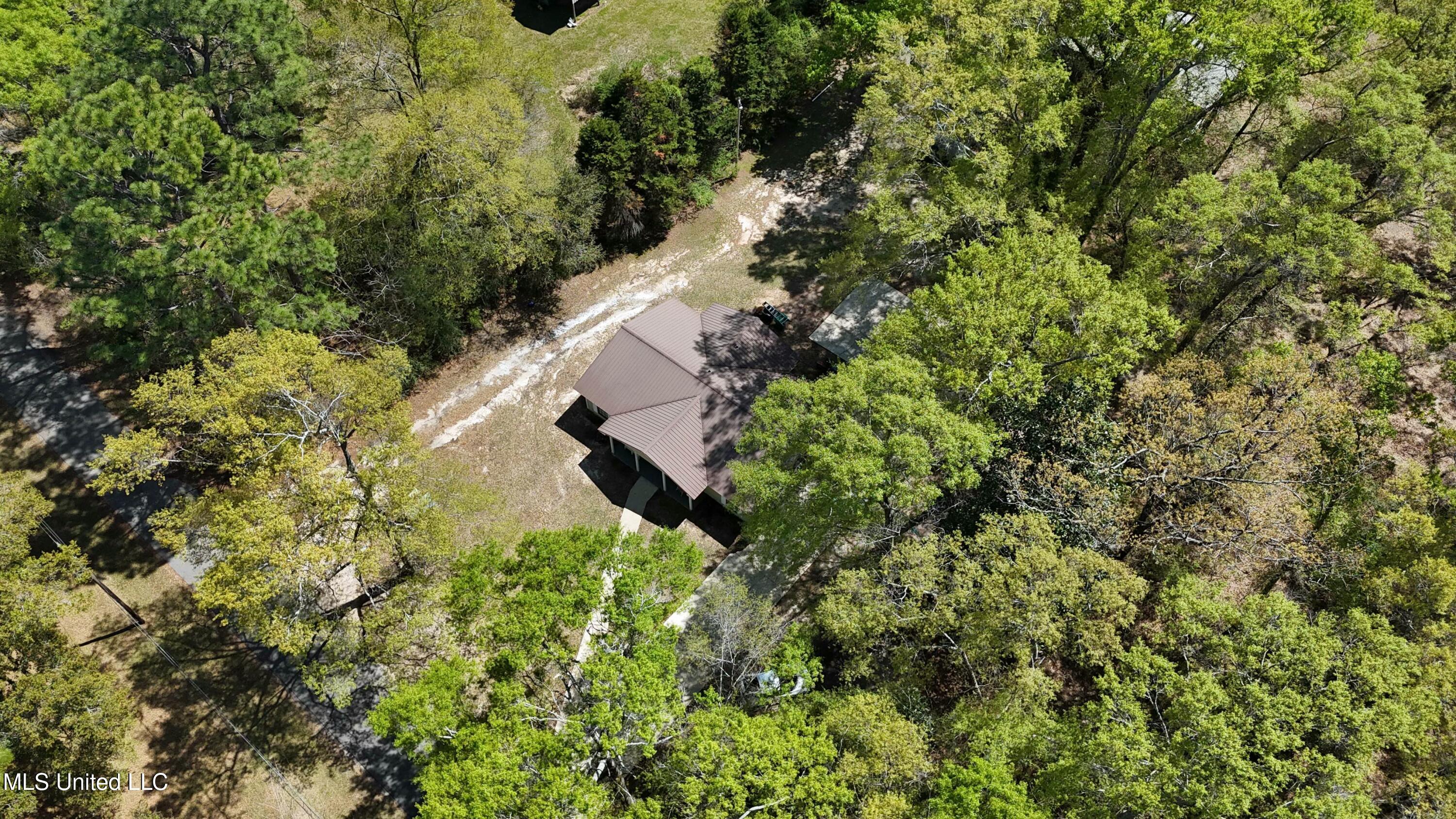 6004 J D Mckee Road, Moss Point, Mississippi image 28