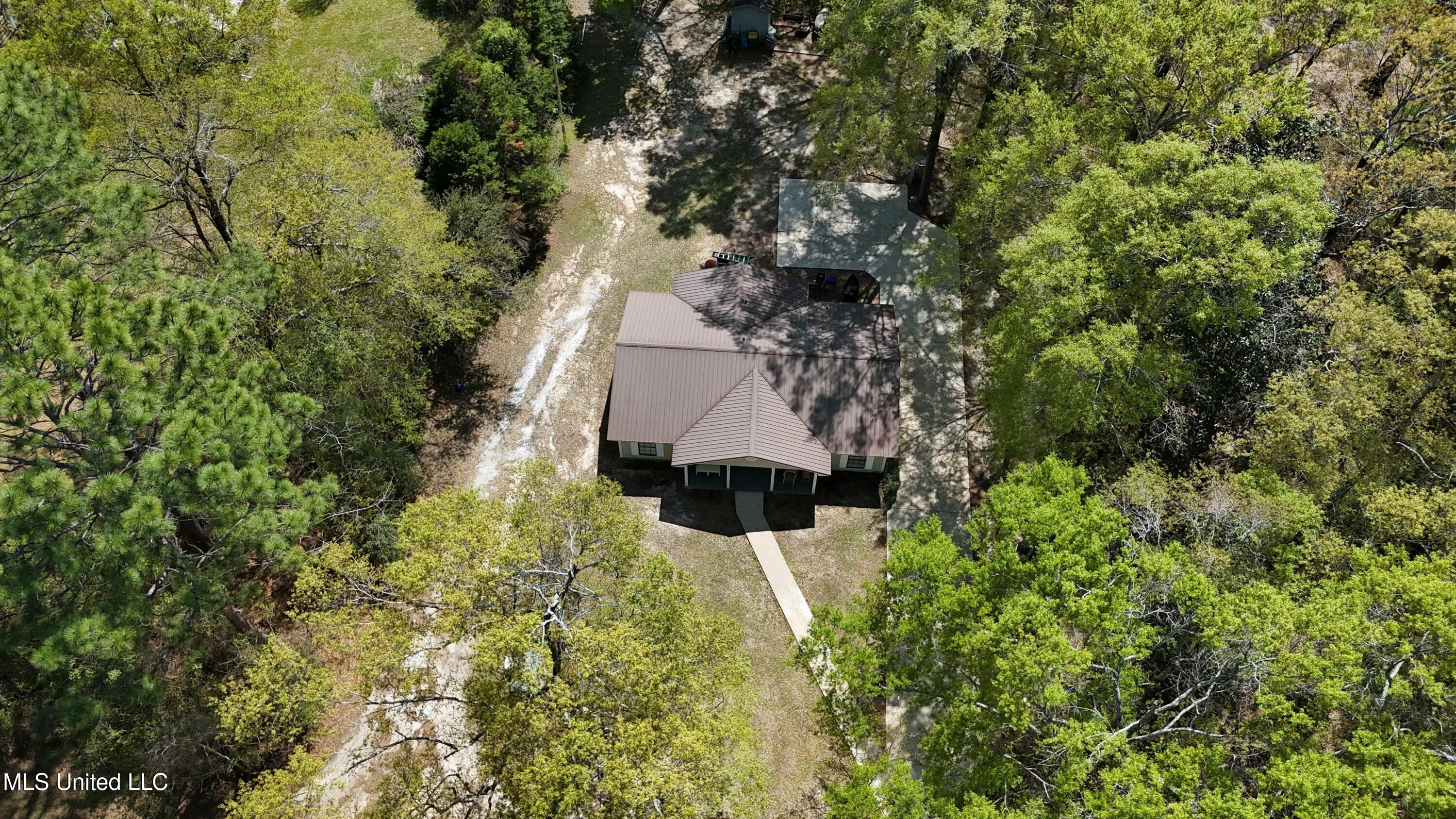 6004 J D Mckee Road, Moss Point, Mississippi image 21