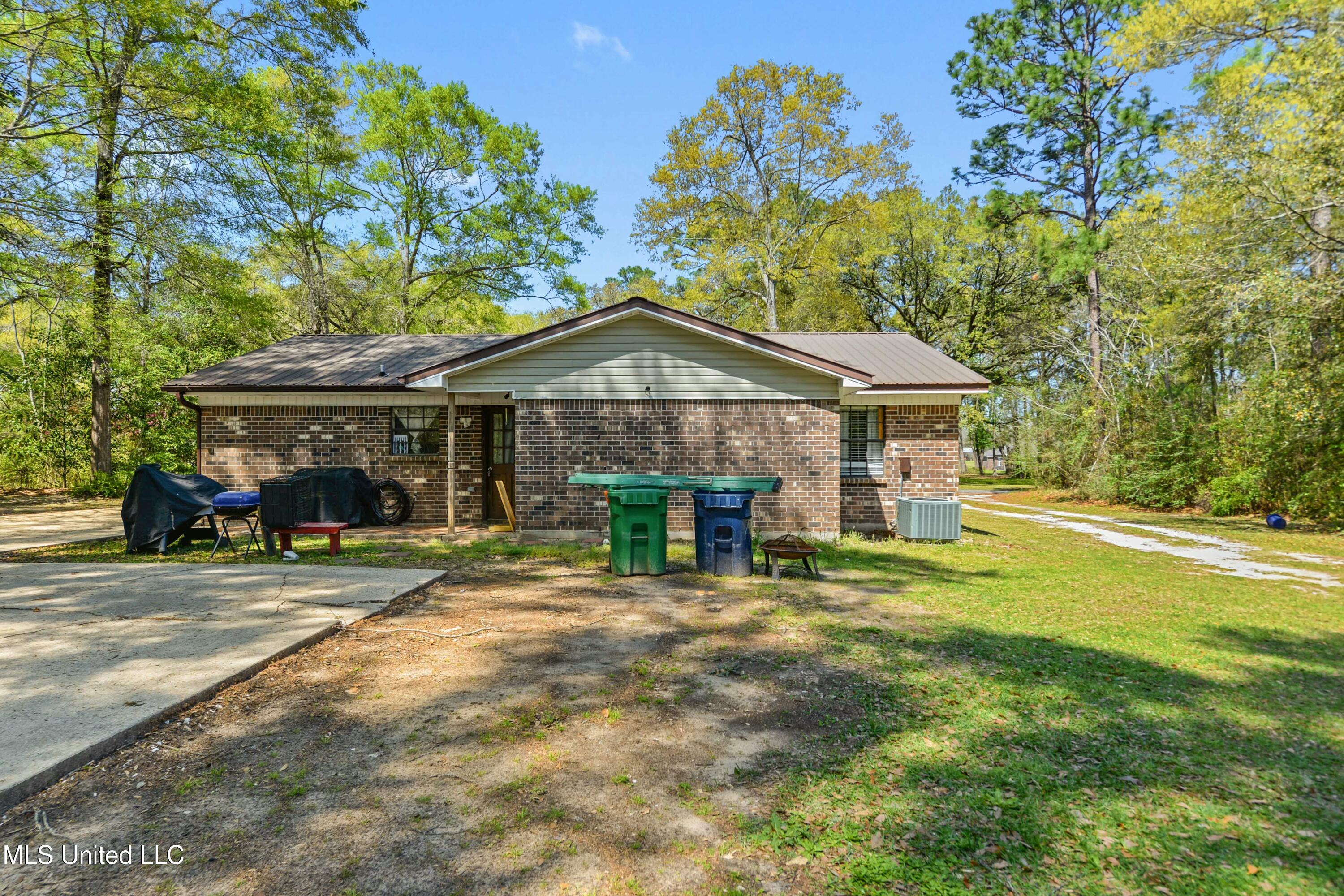 6004 J D Mckee Road, Moss Point, Mississippi image 20