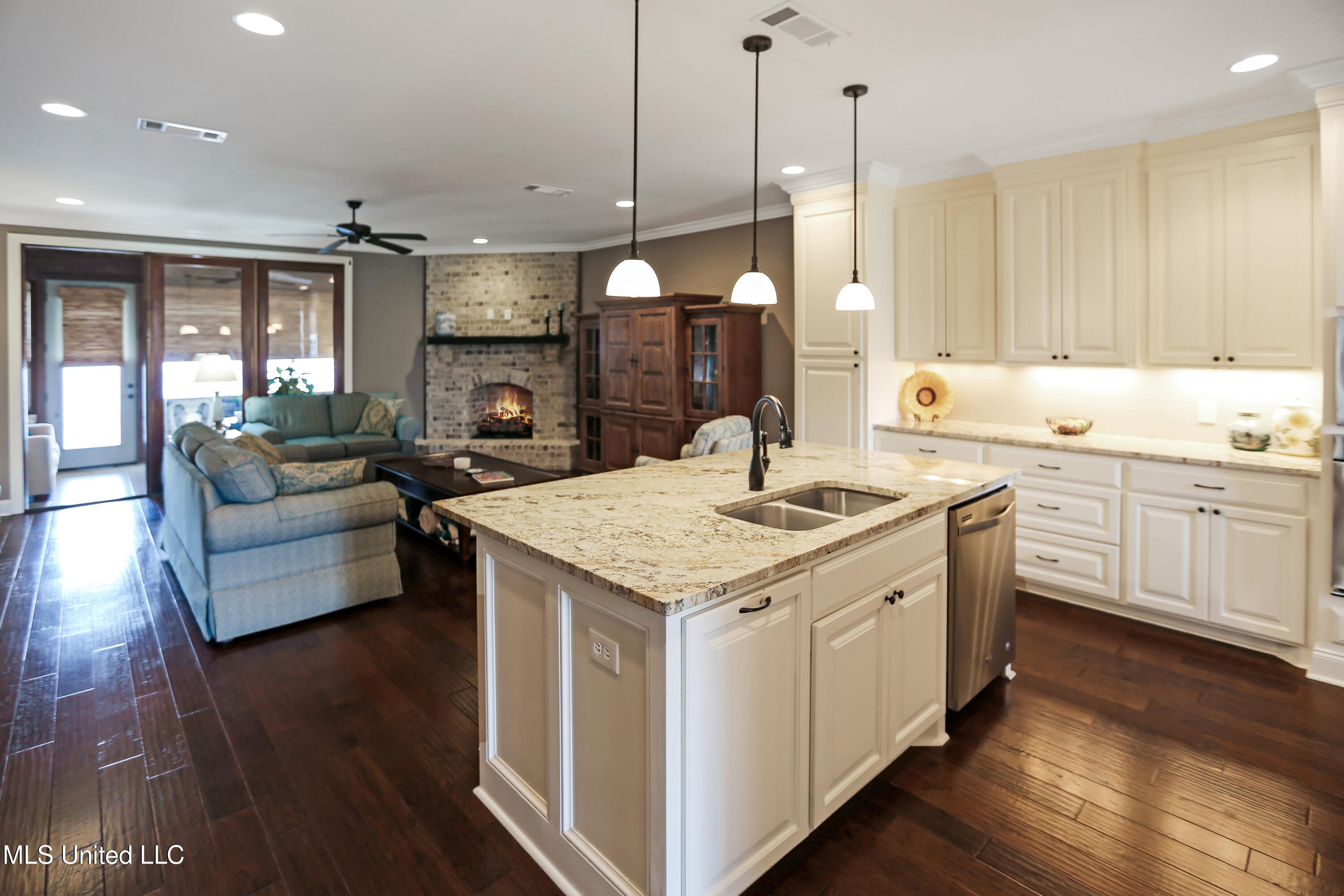 15 E Bay, Brandon, Mississippi image 20