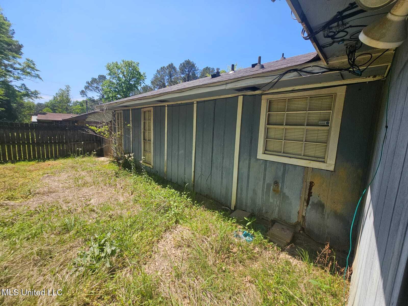 2376 Princess Pine Drive, Jackson, Mississippi image 5