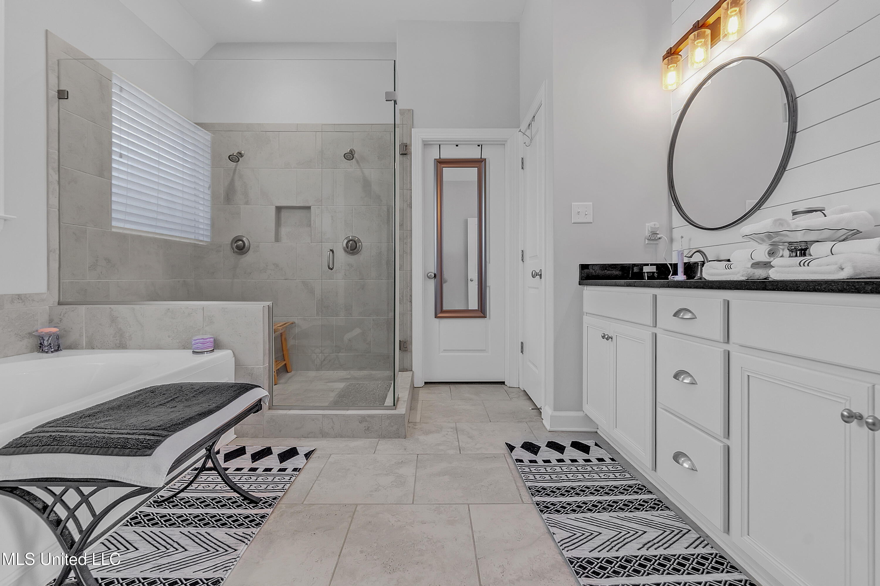 7216 Belle Manor Drive, Olive Branch, Mississippi image 18