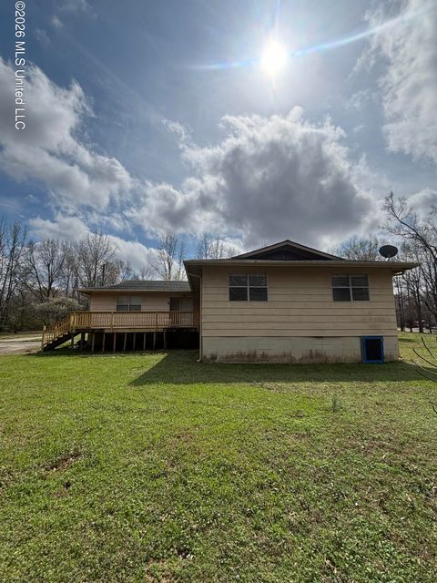 Homes For Sale - 211 Oak Road<br/> Marshall County, Byhalia, MS 38611